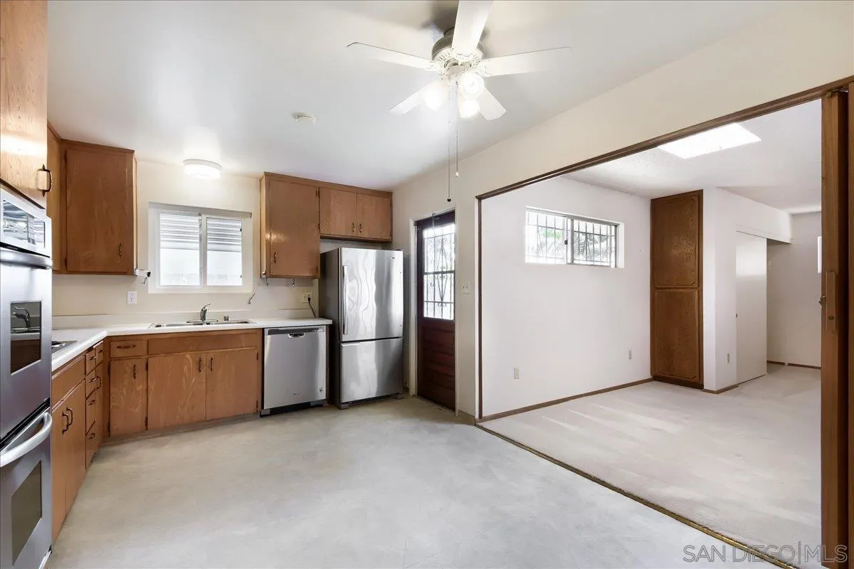 https://cdn.realtyfeed.com/cdn/127/260021196/048566d15a891665ed251592c4f2ead2.webp