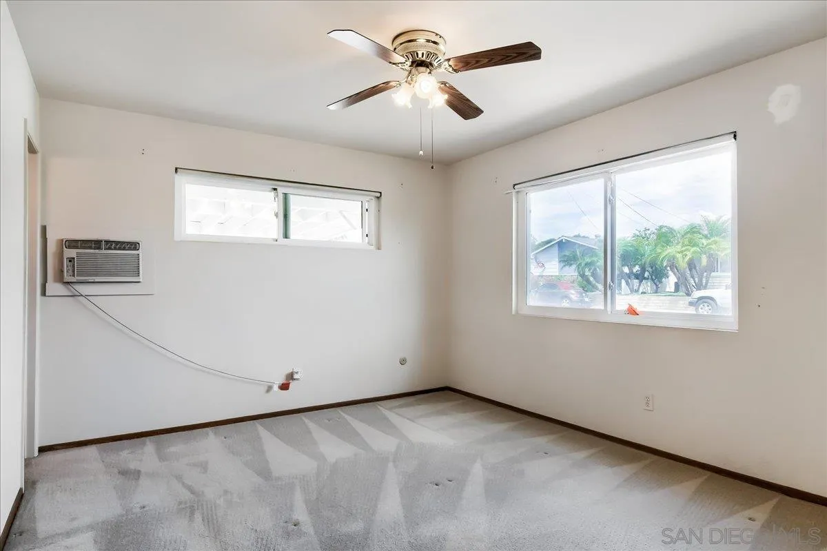 https://cdn.realtyfeed.com/cdn/127/260021196/2e78d8ec016c3b14bcf3d7ceee856dbf.webp