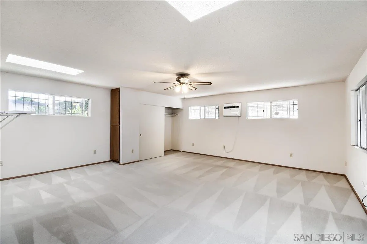 https://cdn.realtyfeed.com/cdn/127/260021196/30f08e6578925fc7f98d00fc01643139.webp