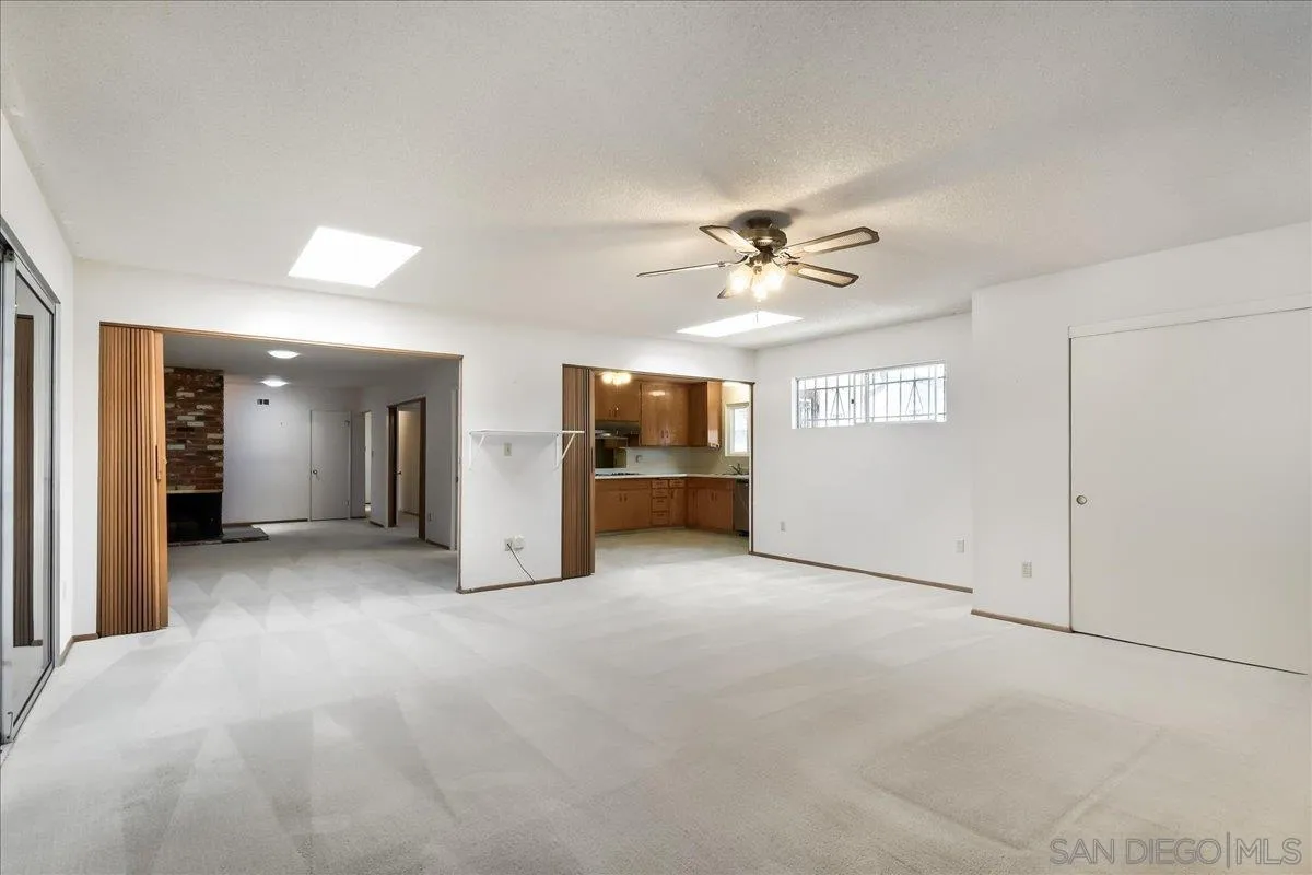 https://cdn.realtyfeed.com/cdn/127/260021196/60536c5b1b41c391b711d857f46ba3bf.webp
