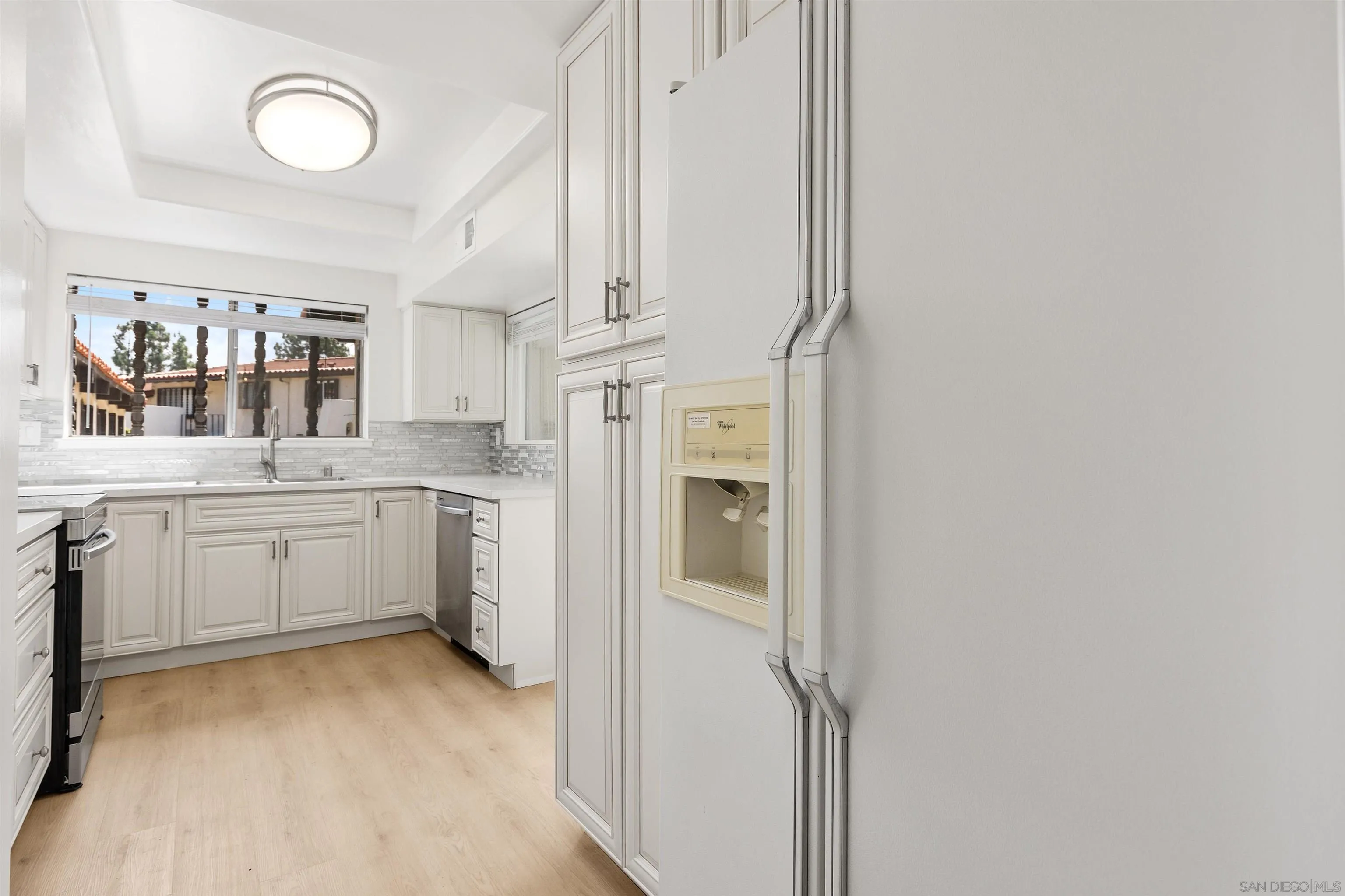 https://cdn.realtyfeed.com/cdn/127/260021197/8bcf1f101d7571d10edf1b9af0180a58.webp