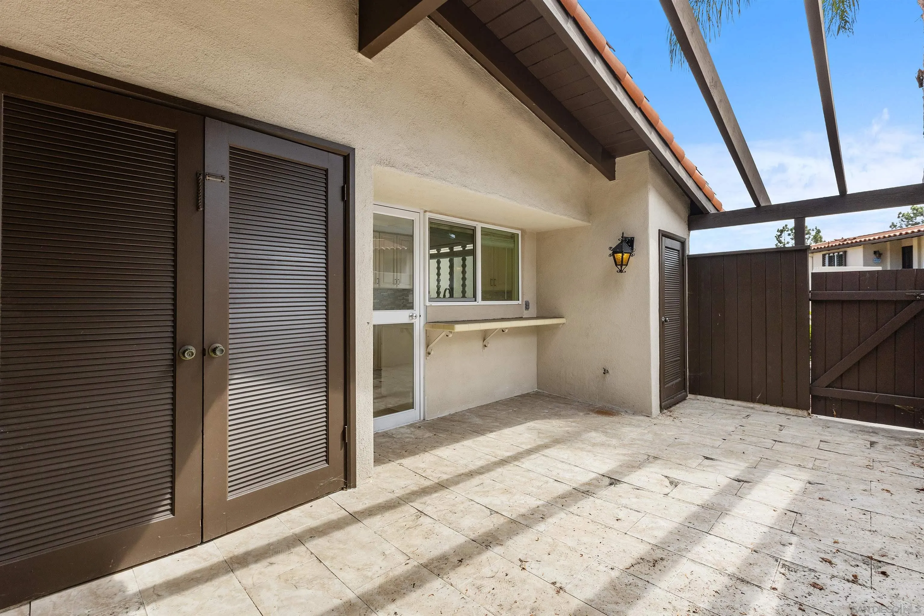 https://cdn.realtyfeed.com/cdn/127/260021197/bfc1227bc944953f5179b6d640c035f0.webp
