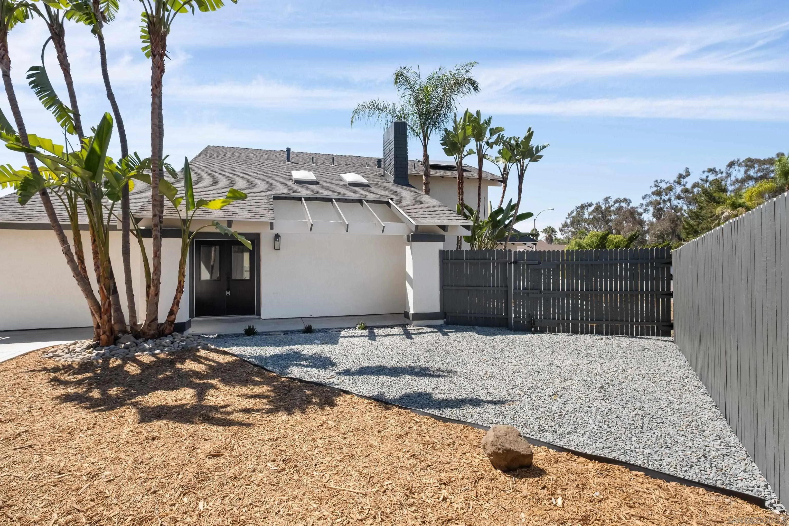 https://cdn.realtyfeed.com/cdn/127/260021199/0b38818df93b2f68b9856e534e4f0025.webp