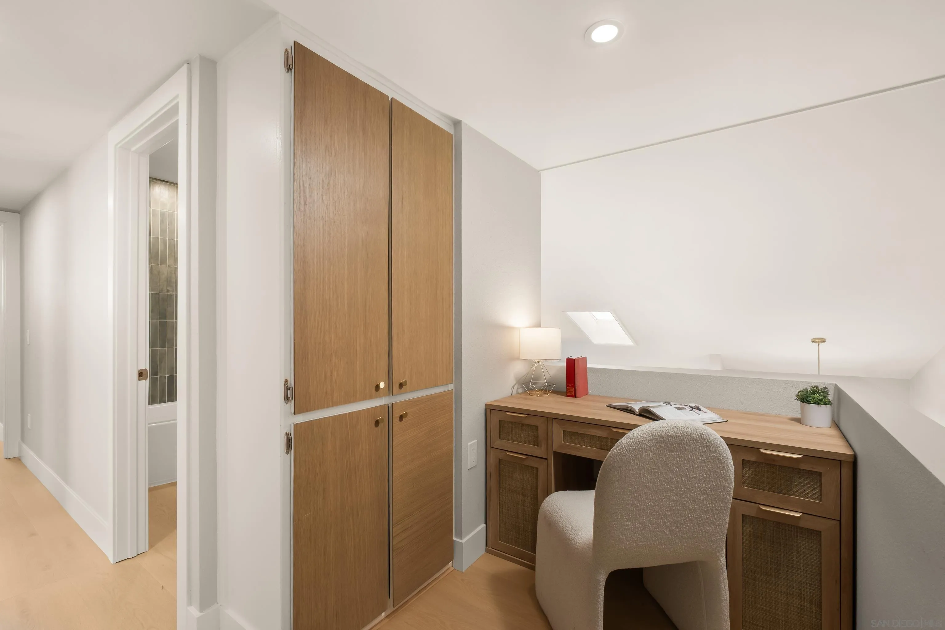 https://cdn.realtyfeed.com/cdn/127/260021199/248ed345b563646bc6a6fd2077a9c73c.webp