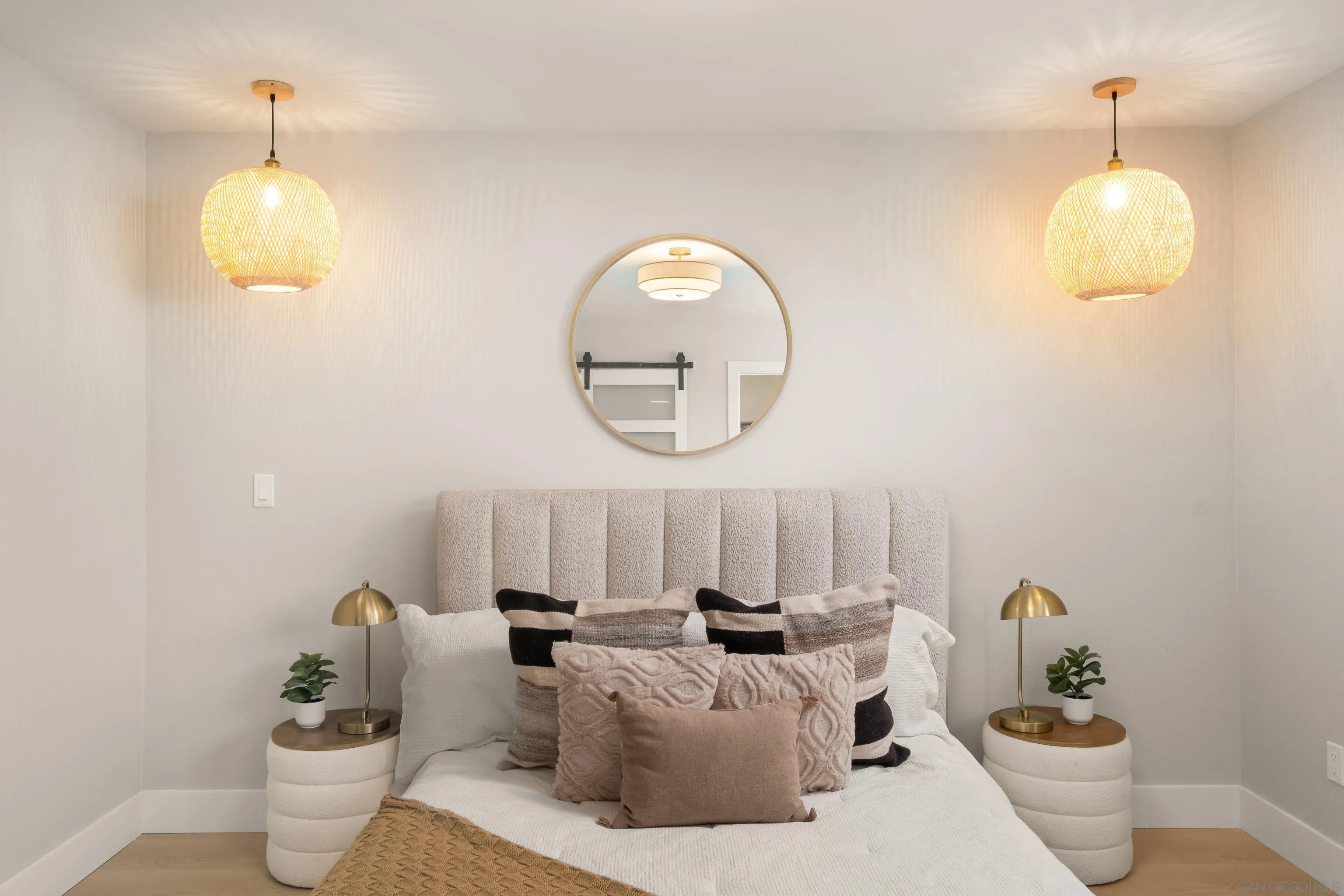 https://cdn.realtyfeed.com/cdn/127/260021199/28f1f2de93cf88f775c4540cf63830af.webp