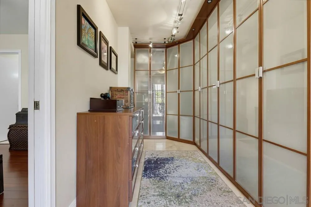 https://cdn.realtyfeed.com/cdn/127/260021200/3029077bc91f7502a0e66ff4fc43cf31.webp