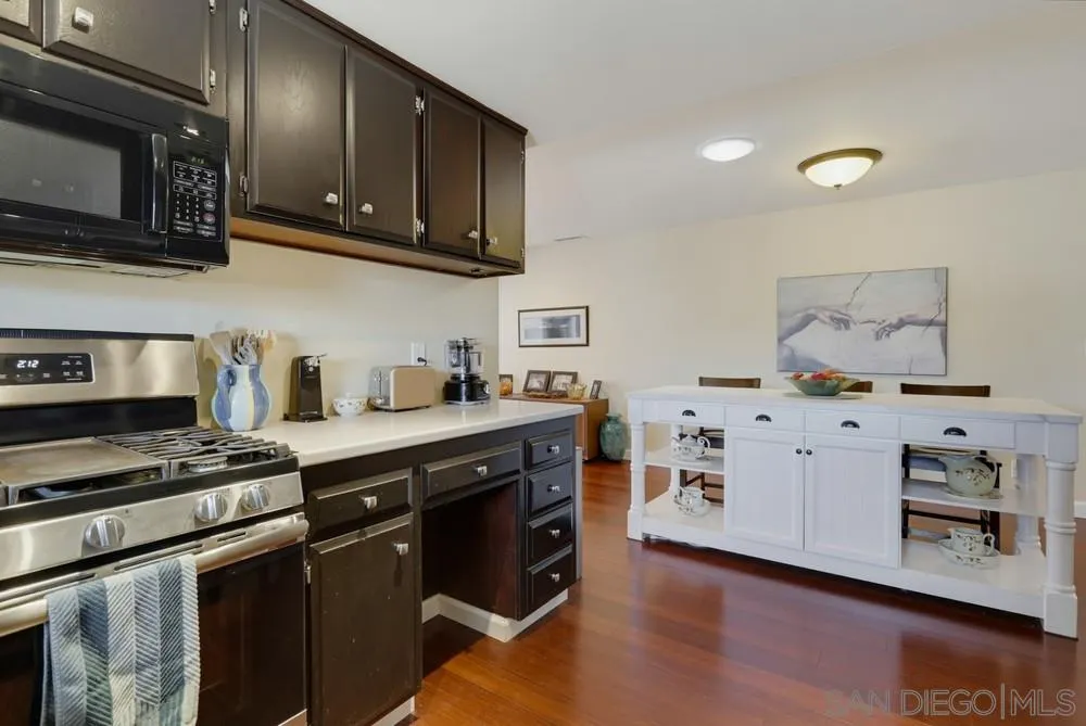 https://cdn.realtyfeed.com/cdn/127/260021200/59d1baf8fc5fbb2d1587fc1e9923031e.webp