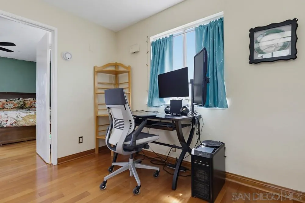 https://cdn.realtyfeed.com/cdn/127/260021200/72efb3a3f0bdd39c76dde9a69c01b10c.webp