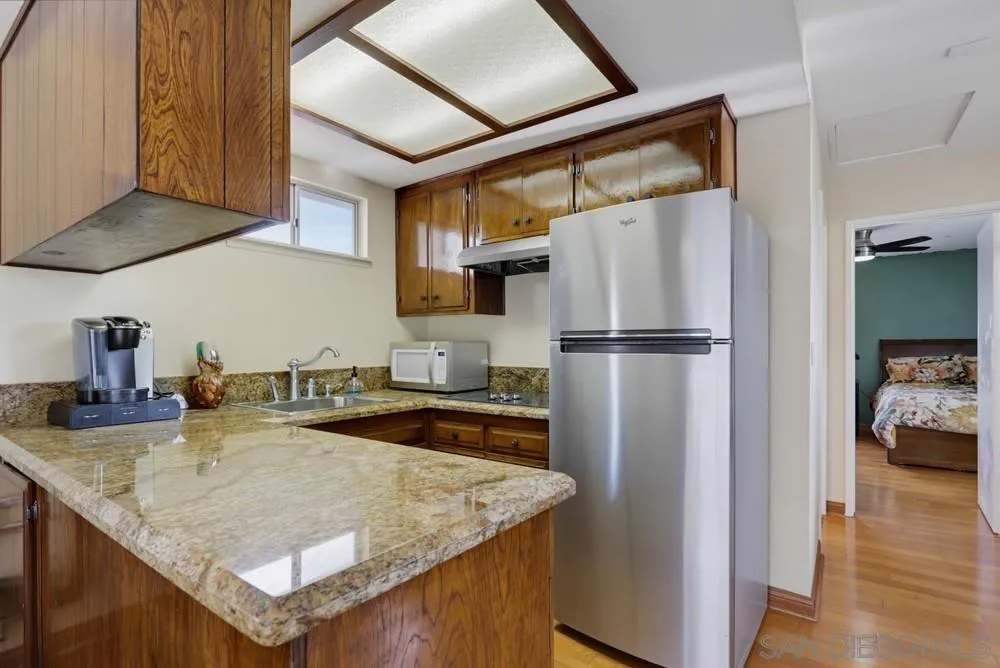 https://cdn.realtyfeed.com/cdn/127/260021200/767b15f40c31eeaaadd5d7d17fc529e9.webp
