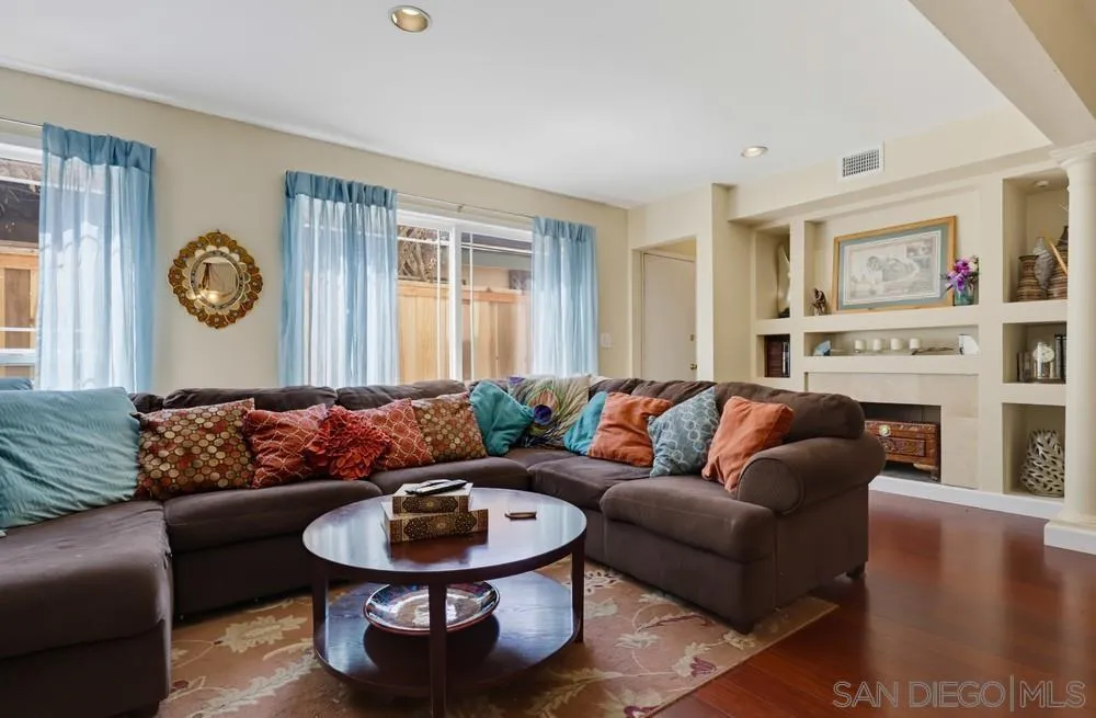 https://cdn.realtyfeed.com/cdn/127/260021200/efdd53f7332556506ea7e8a0f92d8d31.webp