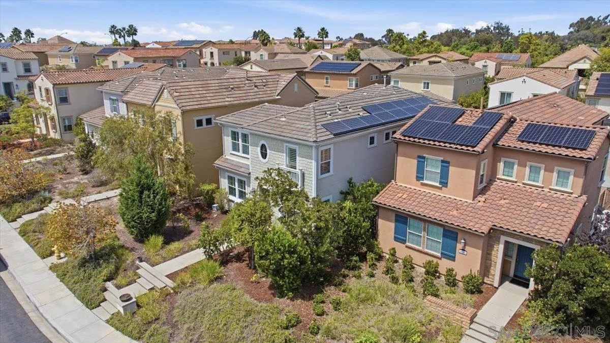 https://cdn.realtyfeed.com/cdn/127/260021202/2102316e112d57b136e76d80b416261d.webp