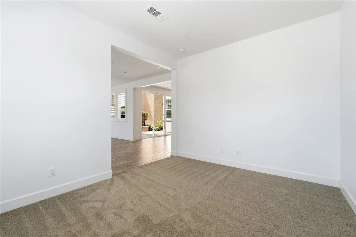 https://cdn.realtyfeed.com/cdn/127/260021202/22a6cea168ca67a1d99d565dc4818392.webp