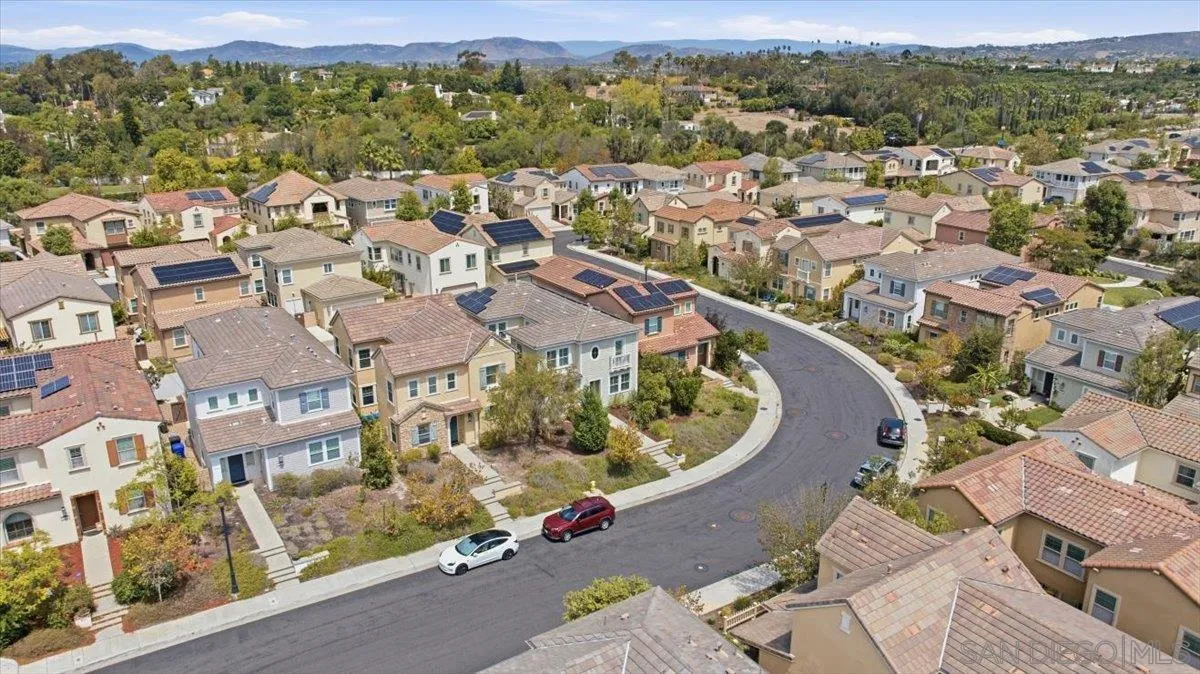 https://cdn.realtyfeed.com/cdn/127/260021202/7ef27e0afb9547fe8f89746ab5dcdab0.webp
