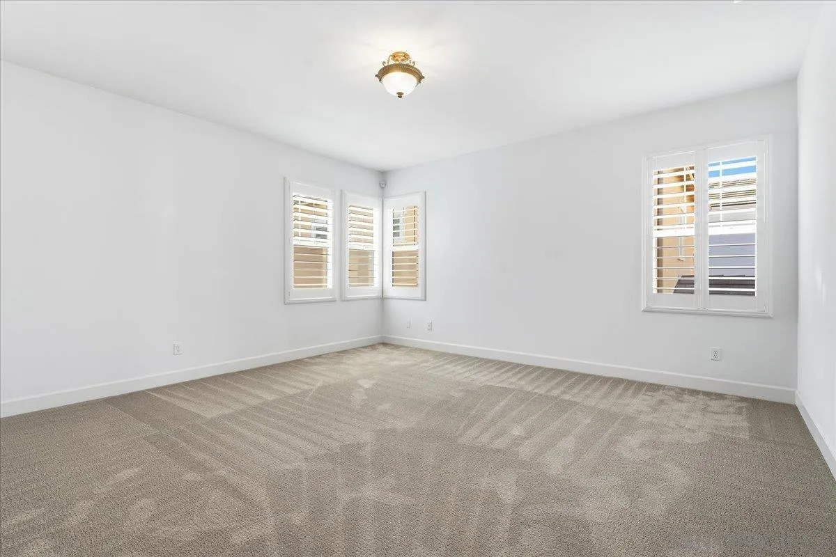 https://cdn.realtyfeed.com/cdn/127/260021202/7f599303dceecce445c5602760ca3741.webp