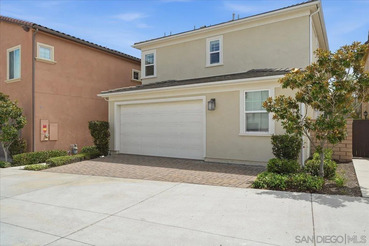 https://cdn.realtyfeed.com/cdn/127/260021202/8779ecabec8761cddfcf8572aab02e2d.webp