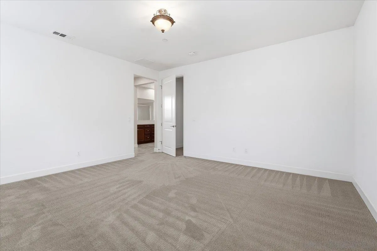 https://cdn.realtyfeed.com/cdn/127/260021202/ba9d23f5d42bcba59e4701ca87febb64.webp