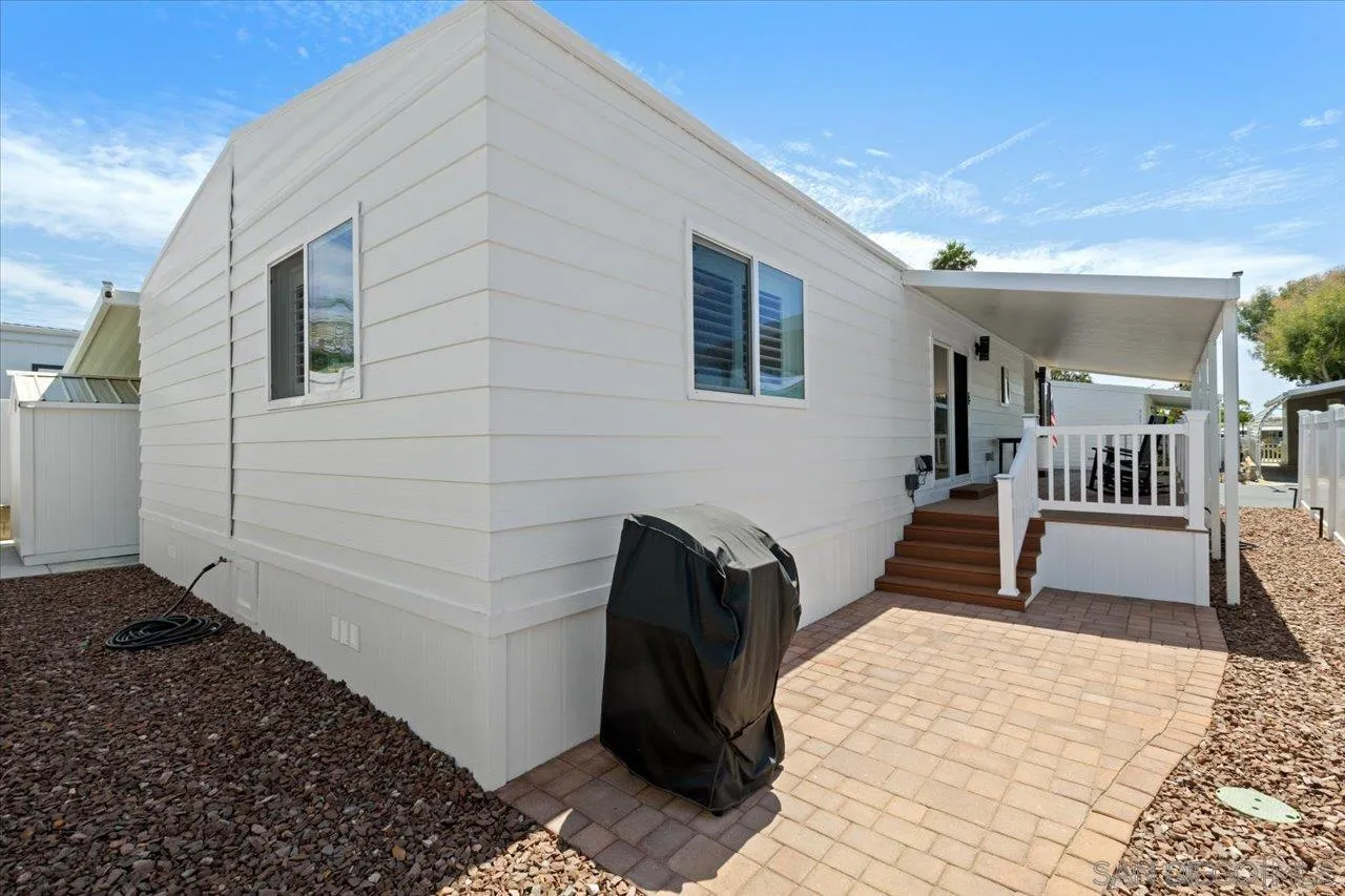 https://cdn.realtyfeed.com/cdn/127/260021205/87f5d8299a368bcd72210c268413f859.webp