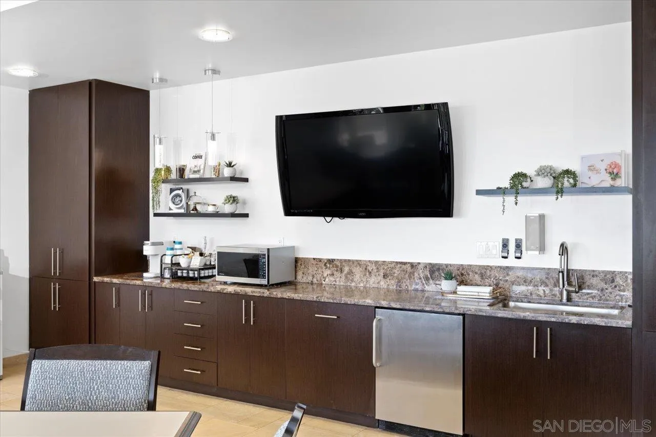 https://cdn.realtyfeed.com/cdn/127/260021205/c03953e620dbc7022cecde4198724076.webp