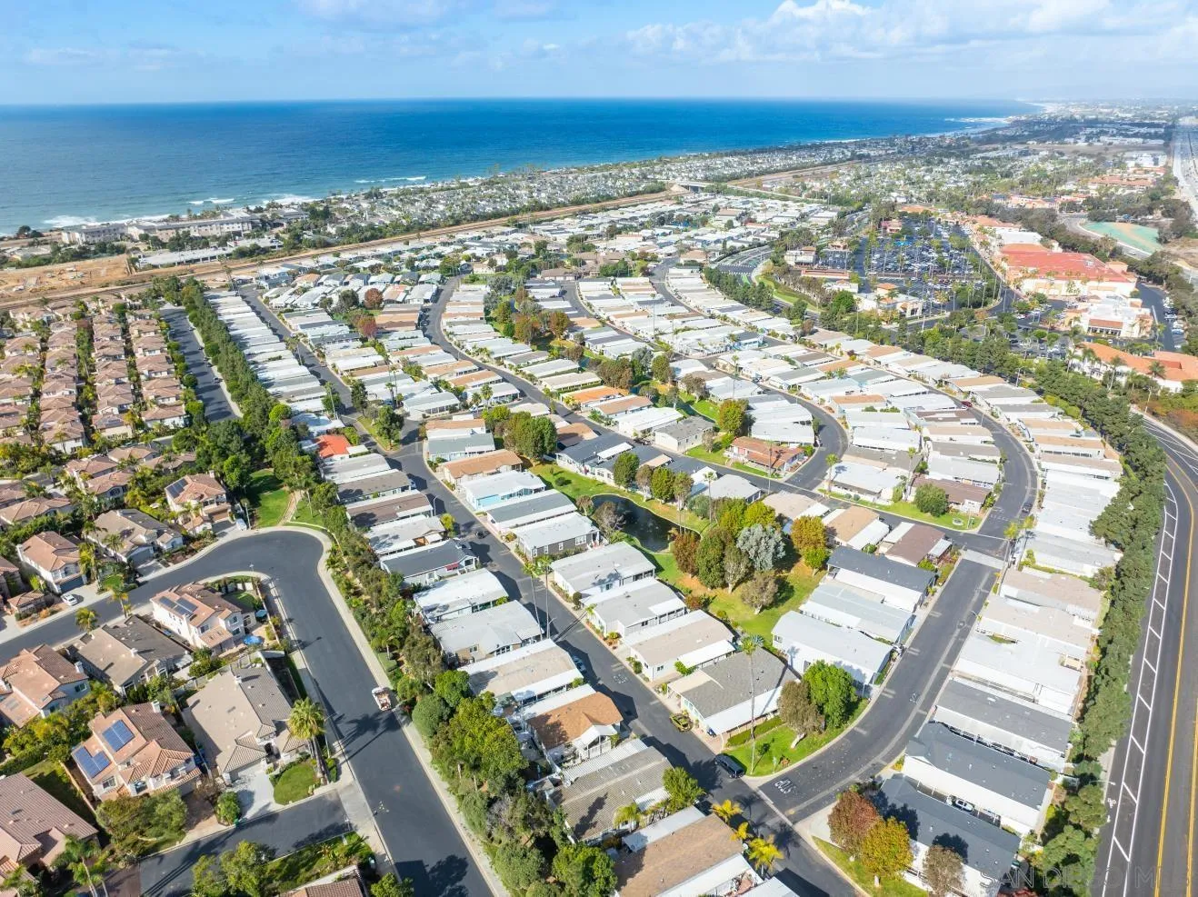 https://cdn.realtyfeed.com/cdn/127/260021205/d2391e33286ae1bdc76de8d31fc4bbc9.webp