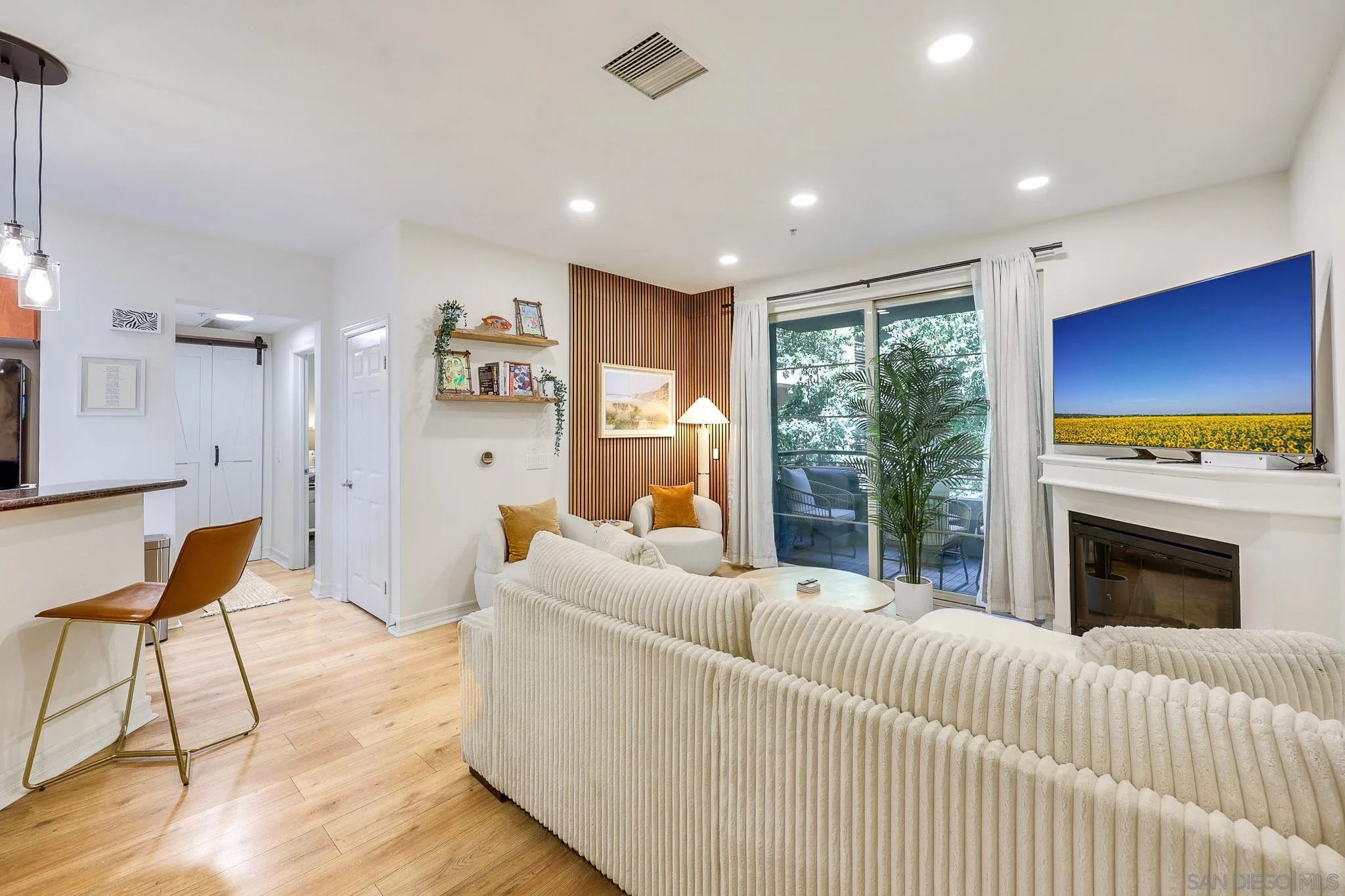 1465 C St Unit 3310, San Diego, CA 92101 - Photo 2 of 61, San Diego, CA
