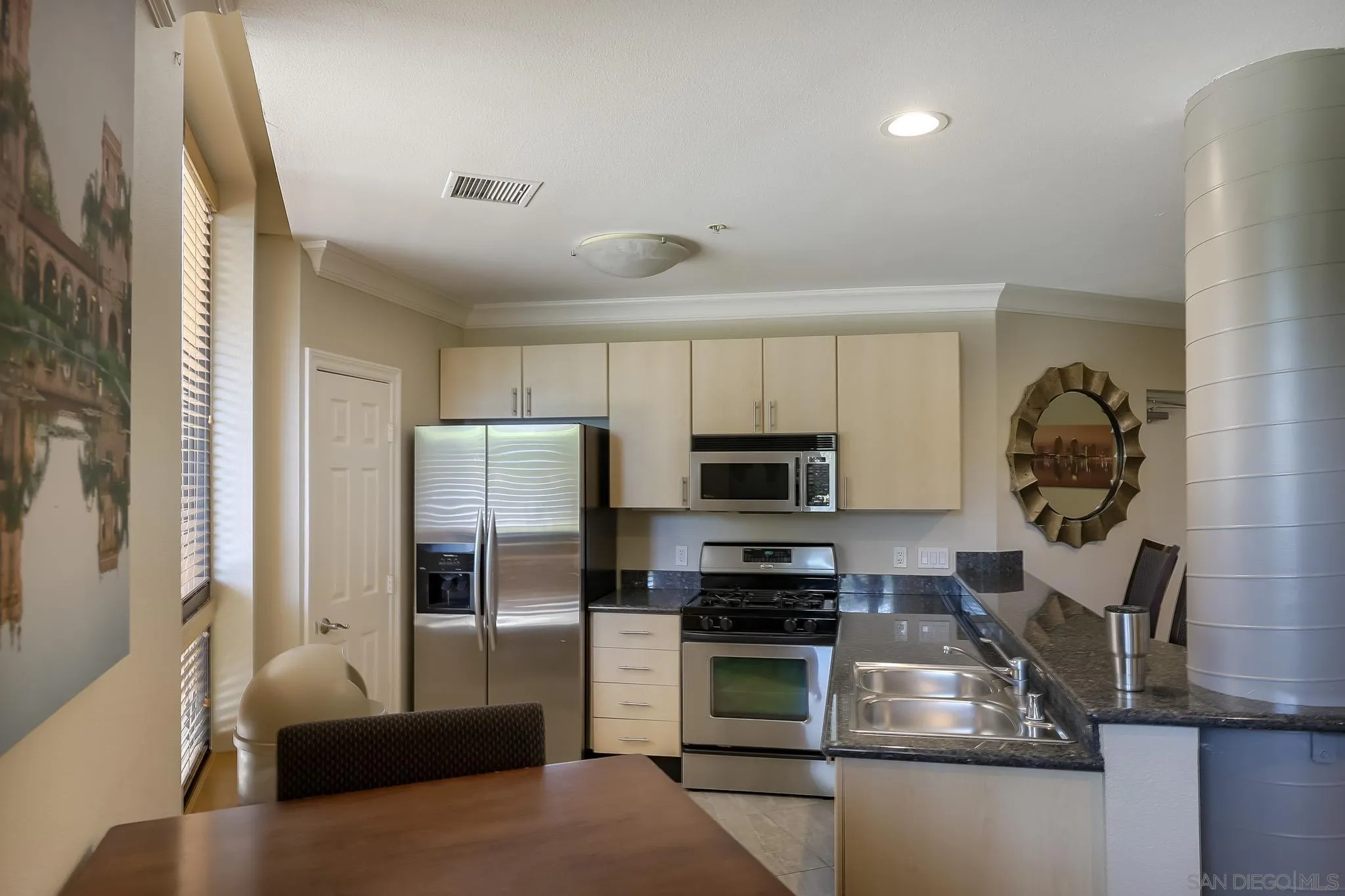 https://cdn.realtyfeed.com/cdn/127/260021208/a9d8f2863cbe13b87747617f5353c859.webp