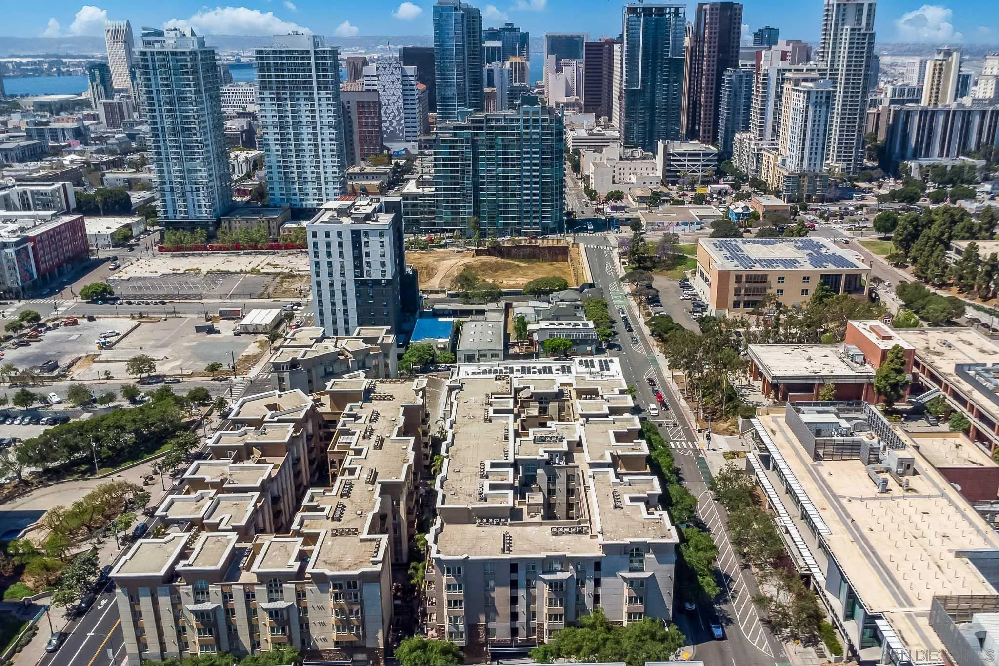 https://cdn.realtyfeed.com/cdn/127/260021208/bf6661874d86781d80b3087a12d95e34.webp