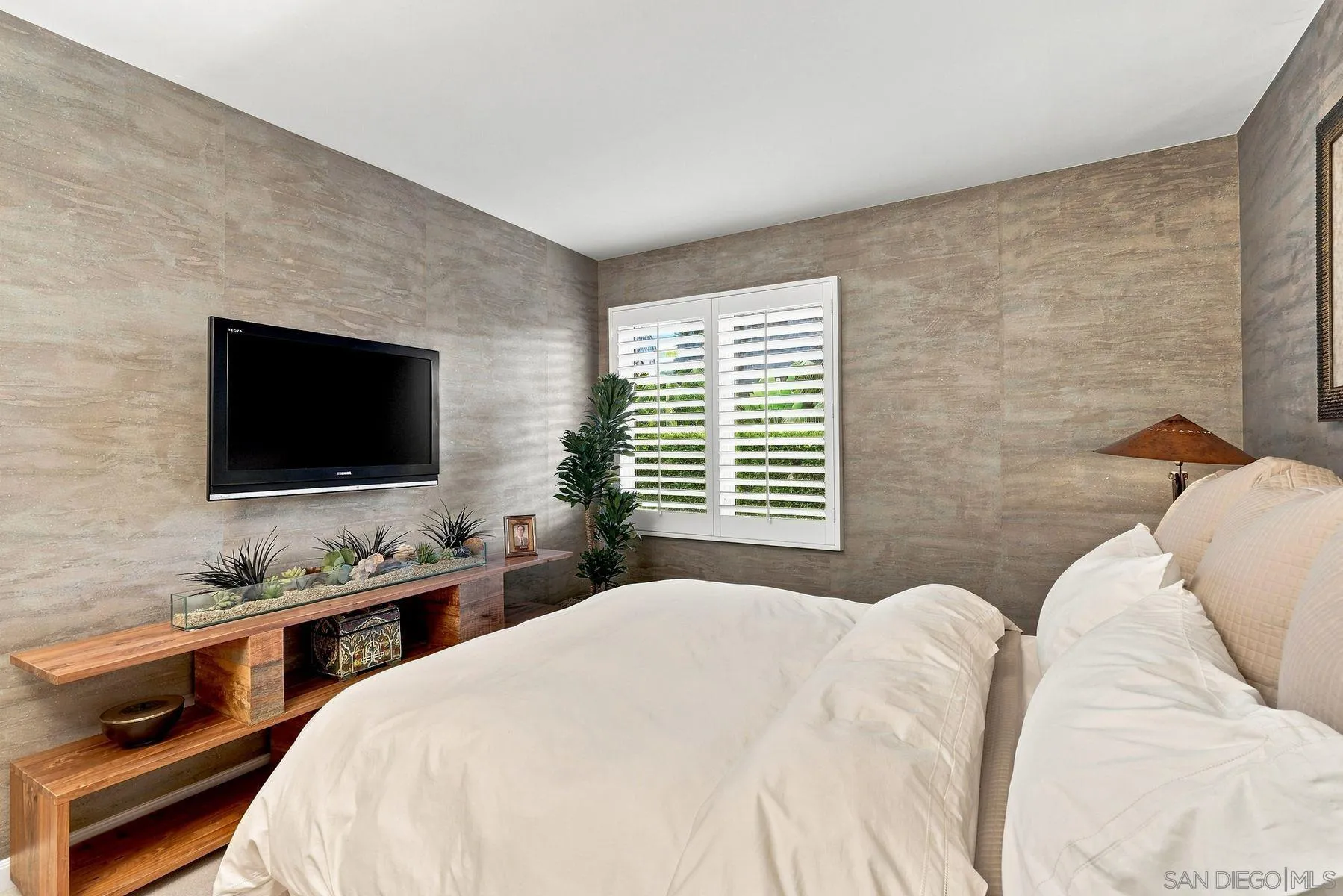 https://cdn.realtyfeed.com/cdn/127/260021210/0a9302f873a267033a6fa4f78aa2f4a5.webp