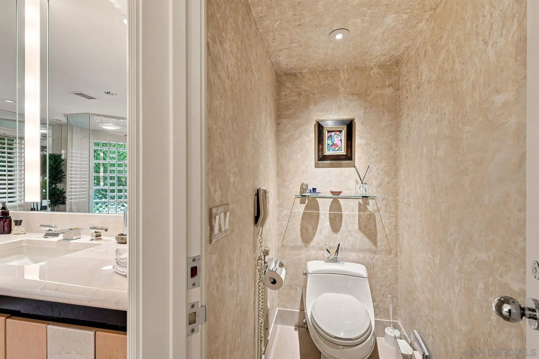 https://cdn.realtyfeed.com/cdn/127/260021210/9f446b5cd6262e838b9981d0030907c0.webp
