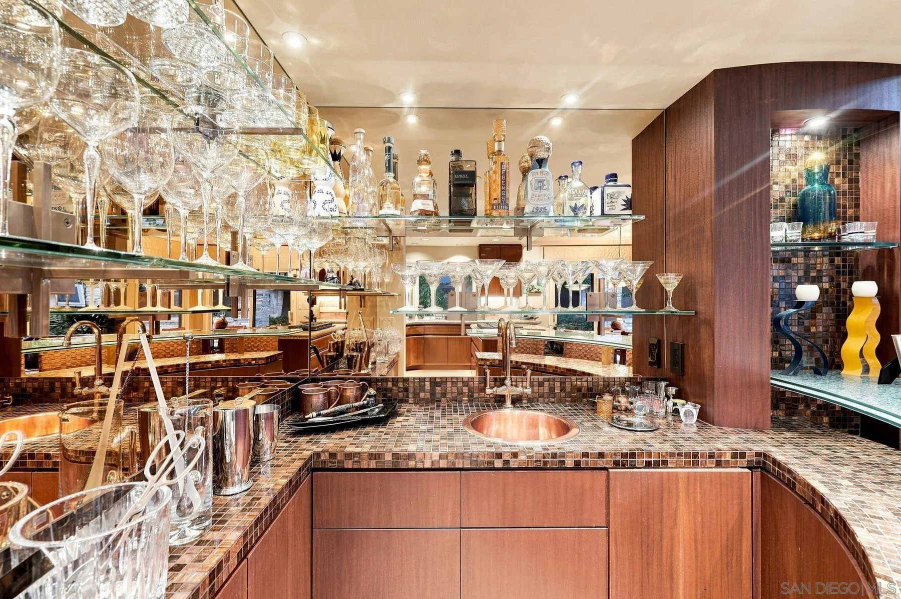 https://cdn.realtyfeed.com/cdn/127/260021210/d364c3c130da49b5536eedc8346171cd.webp