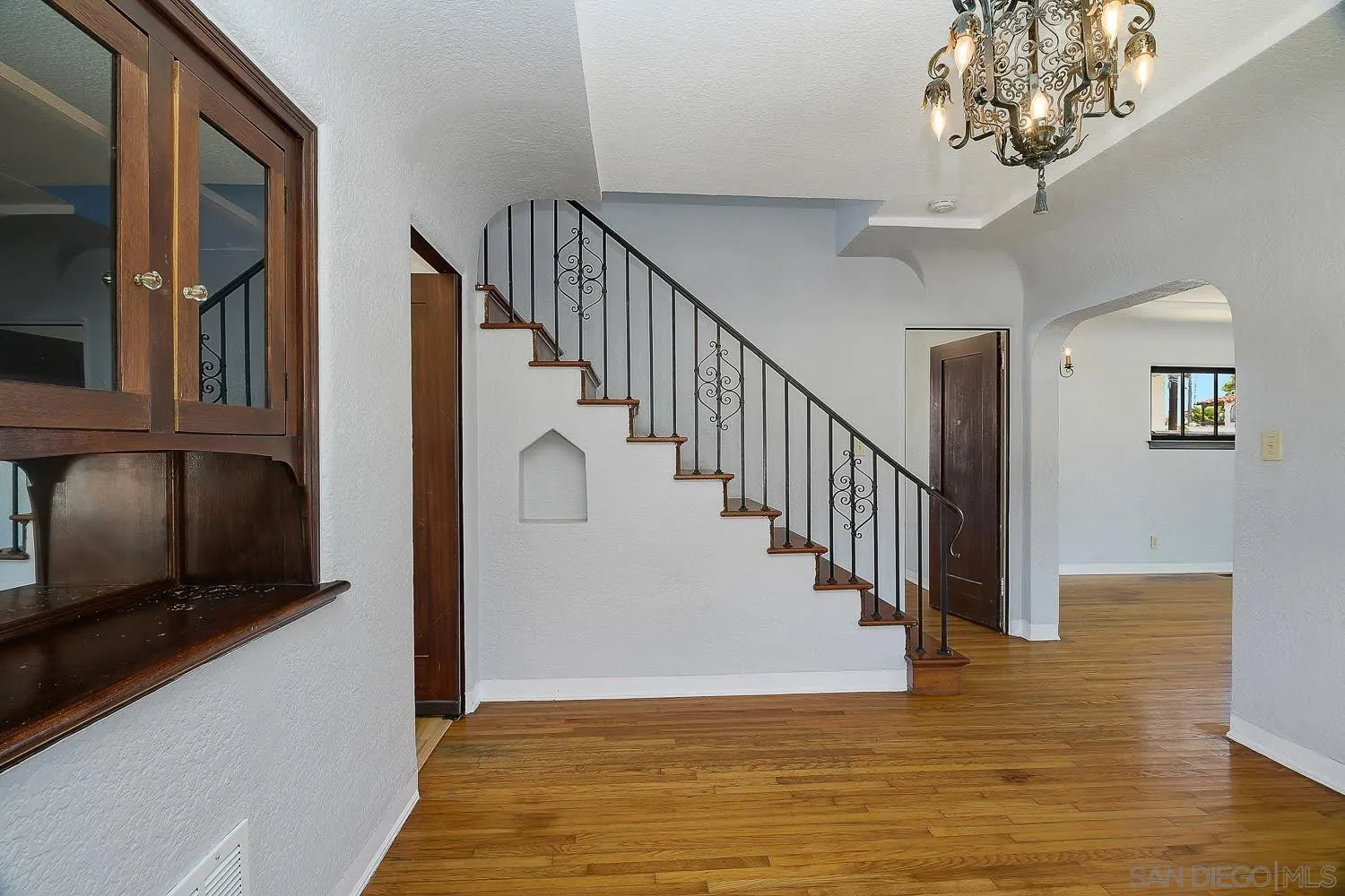 https://cdn.realtyfeed.com/cdn/127/260021214/17d4ce304f0fab86f9e6815b90a4ef8a.webp