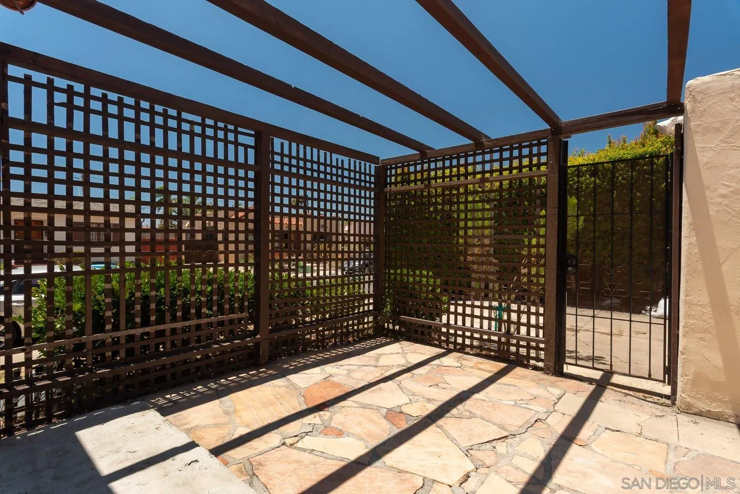 https://cdn.realtyfeed.com/cdn/127/260021214/4db9873577a7fb3402b70b4aba418c1c.webp
