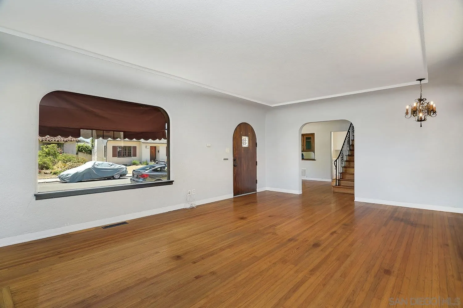 https://cdn.realtyfeed.com/cdn/127/260021214/75adc264aaa5a97333a1517b90c71b1c.webp