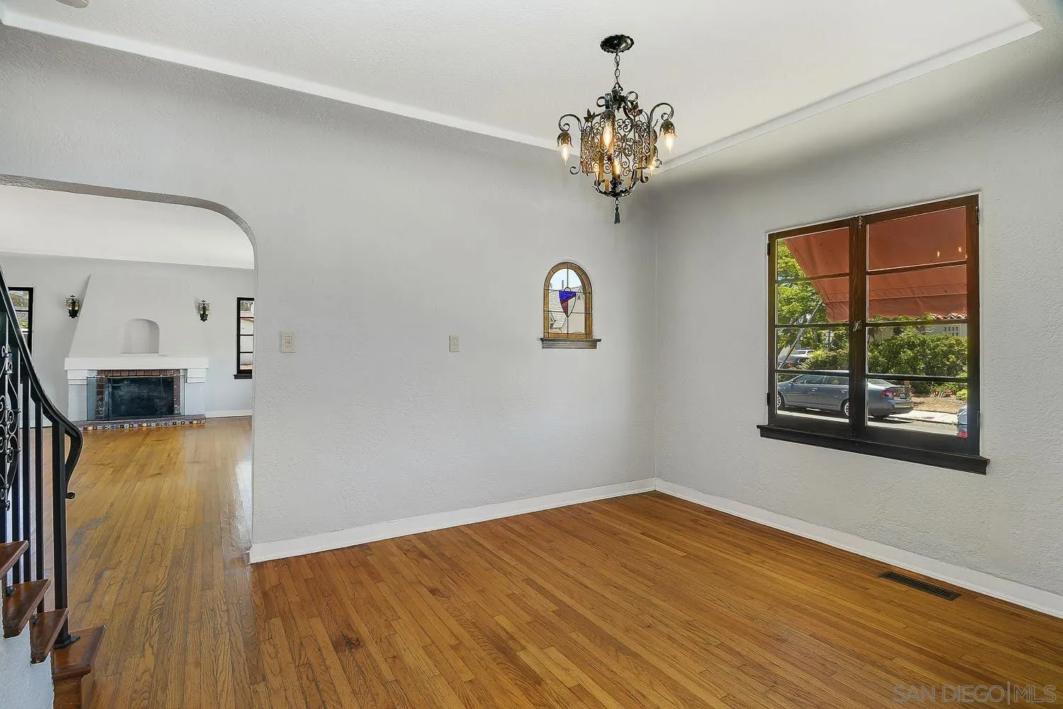 https://cdn.realtyfeed.com/cdn/127/260021214/7846537b54536864b076a9fb6da8862e.webp