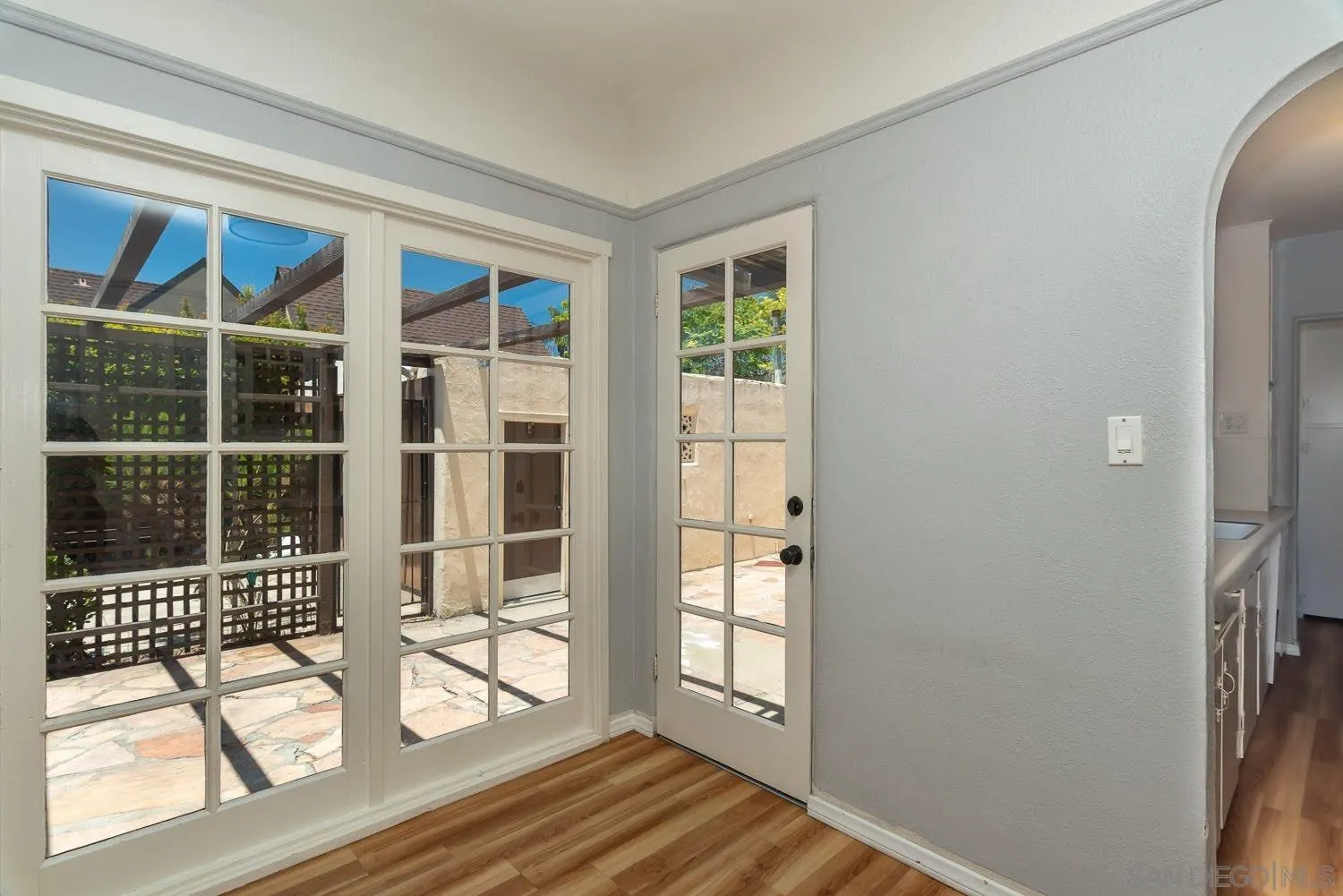 https://cdn.realtyfeed.com/cdn/127/260021214/8b87aaf20ebbcbe53845a0c09604a730.webp