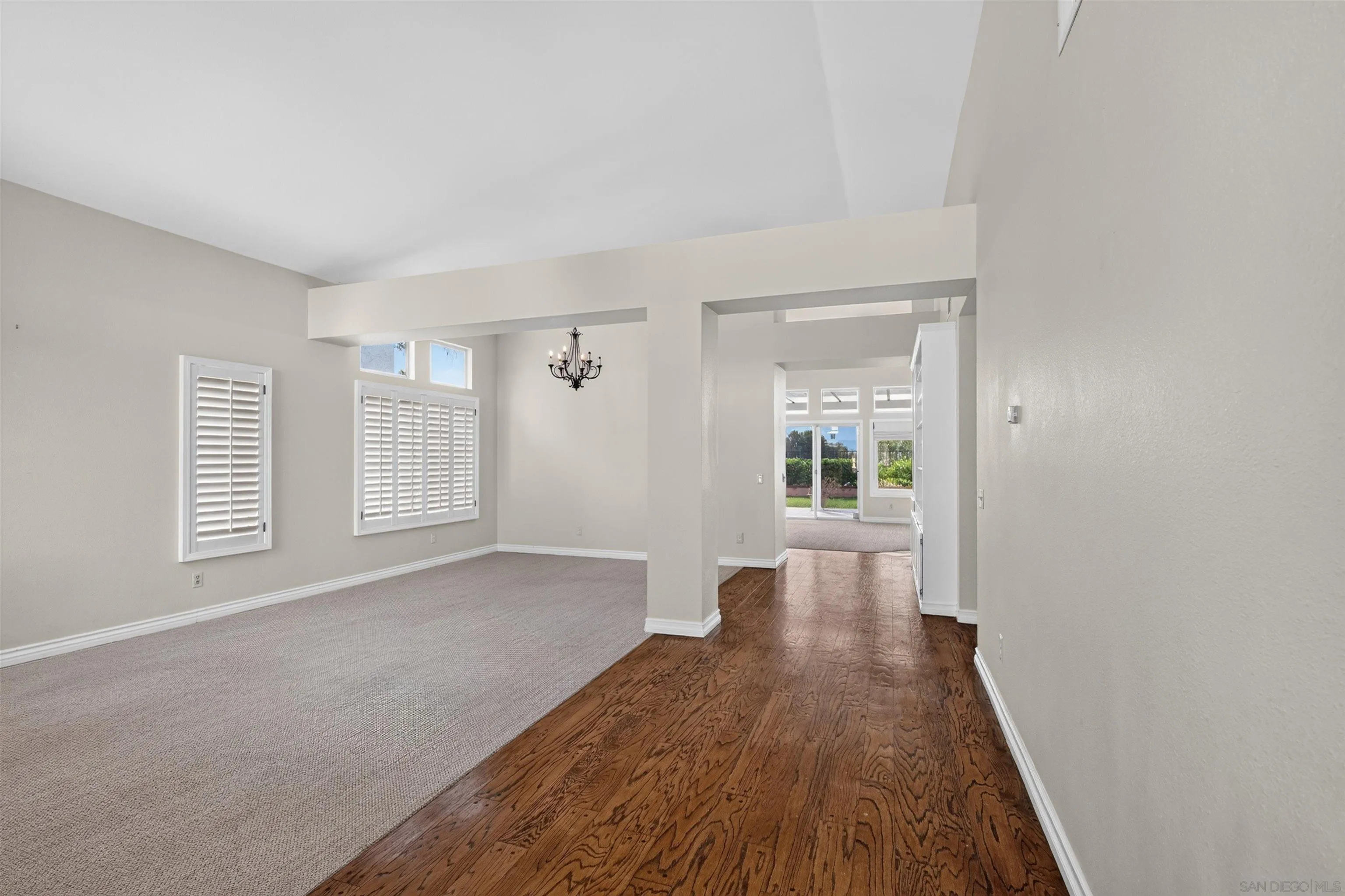 https://cdn.realtyfeed.com/cdn/127/260021215/90db76980a9ea3733b2431842d2ac0db.webp