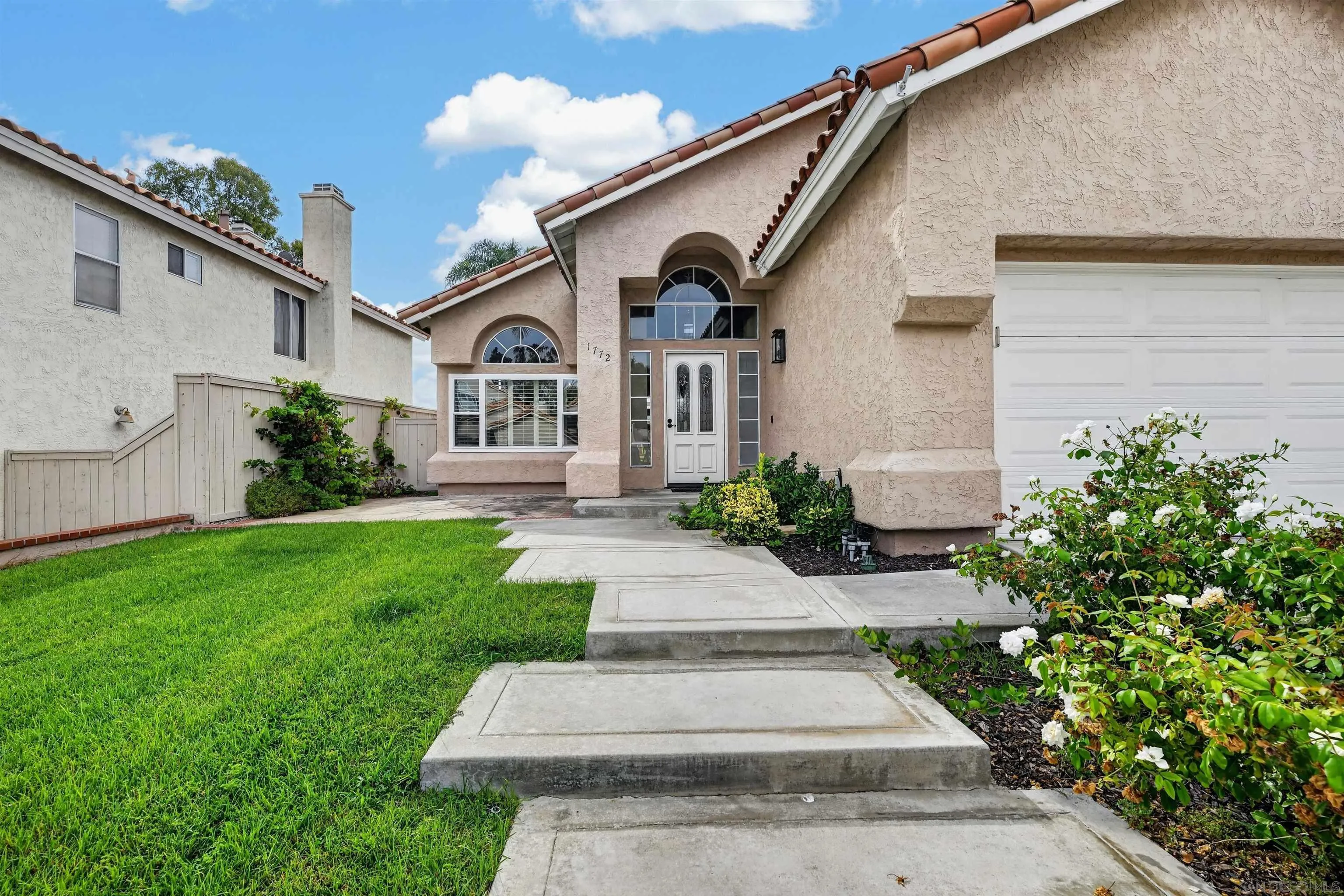 https://cdn.realtyfeed.com/cdn/127/260021215/a1e30bd3f5eade616b502191b7b9bad7.webp