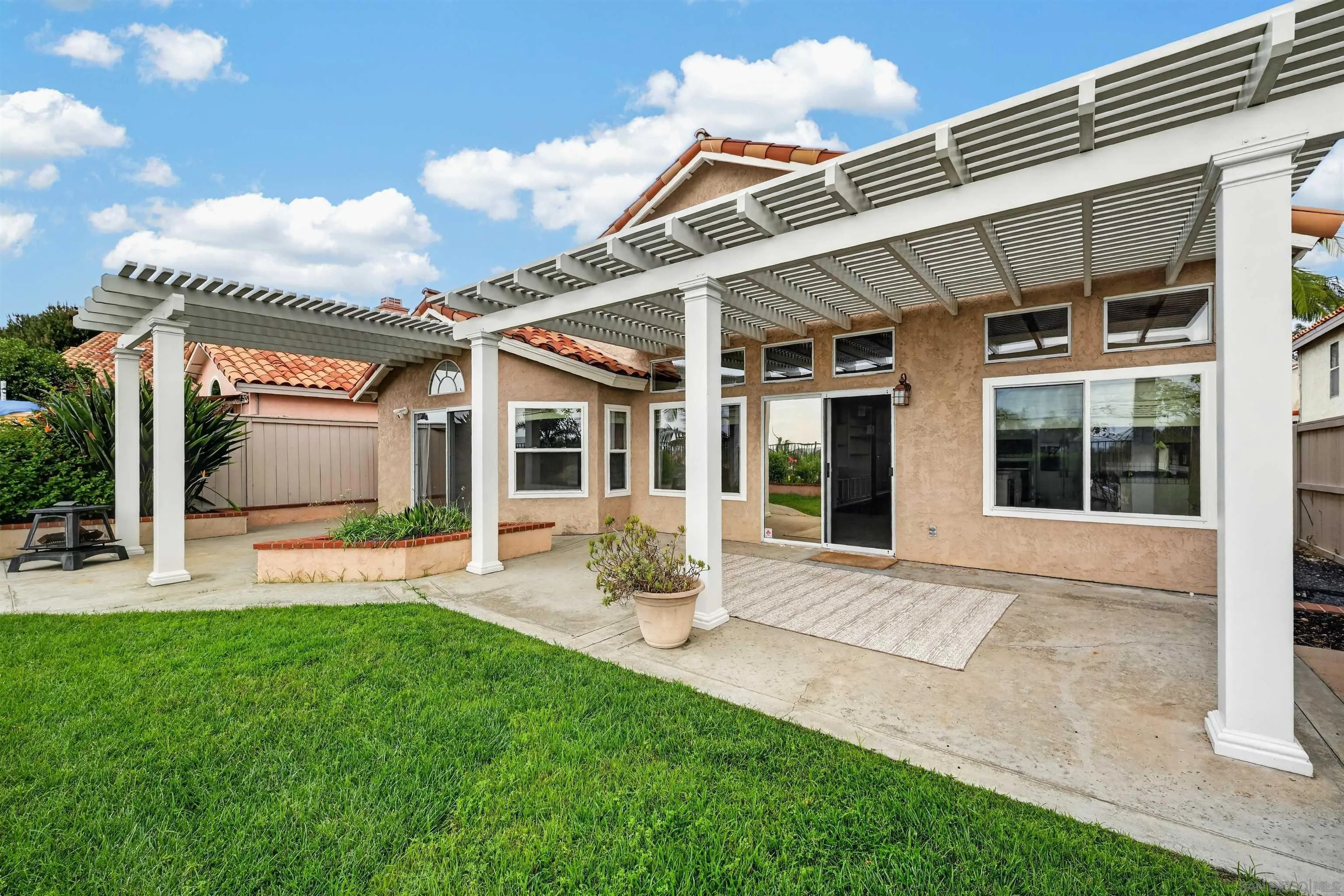 https://cdn.realtyfeed.com/cdn/127/260021215/fa78945db3dd505c13ff5433be9ba8fe.webp