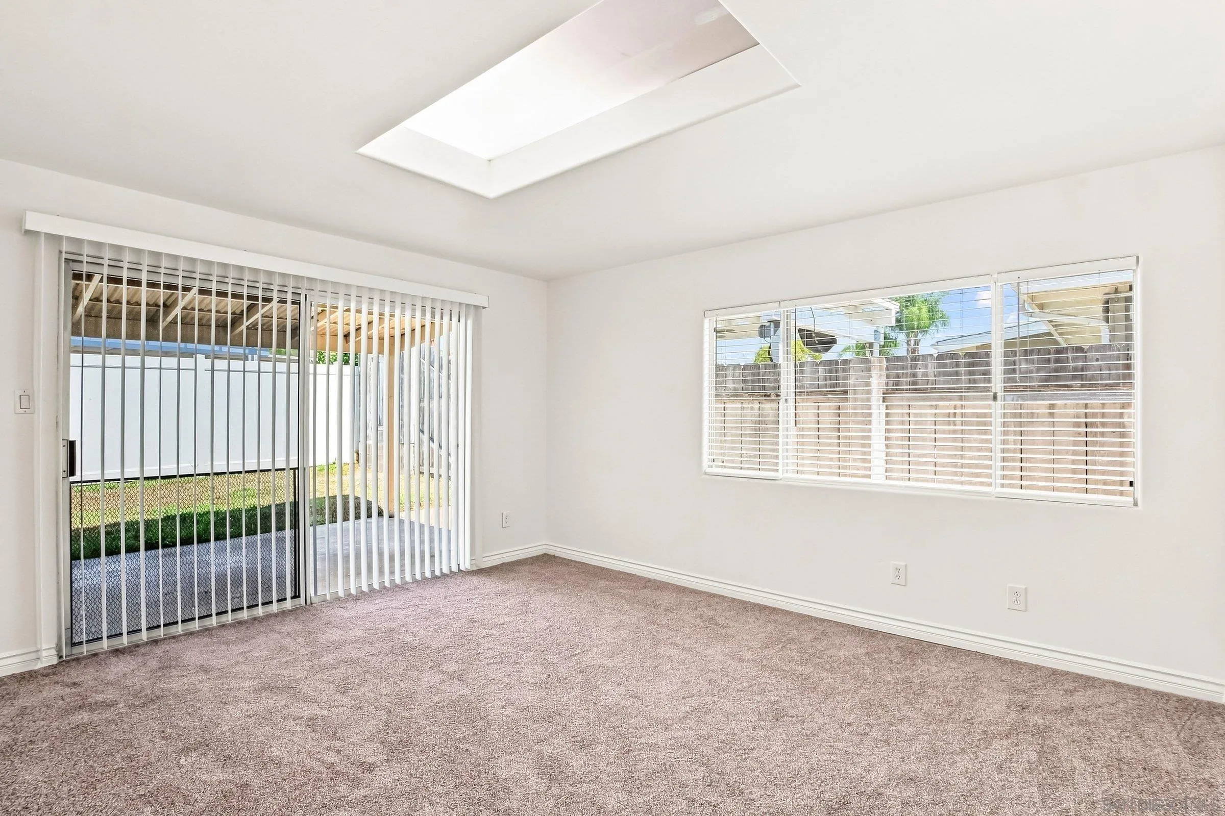 https://cdn.realtyfeed.com/cdn/127/260021218/86f232cae30b553573bf9d4b54df2ce6.webp