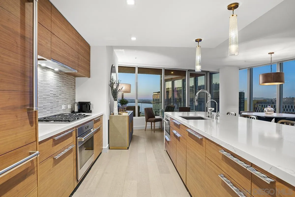 https://cdn.realtyfeed.com/cdn/127/260021221/1bcfeecaebb256d5cf42729a19e80669.webp