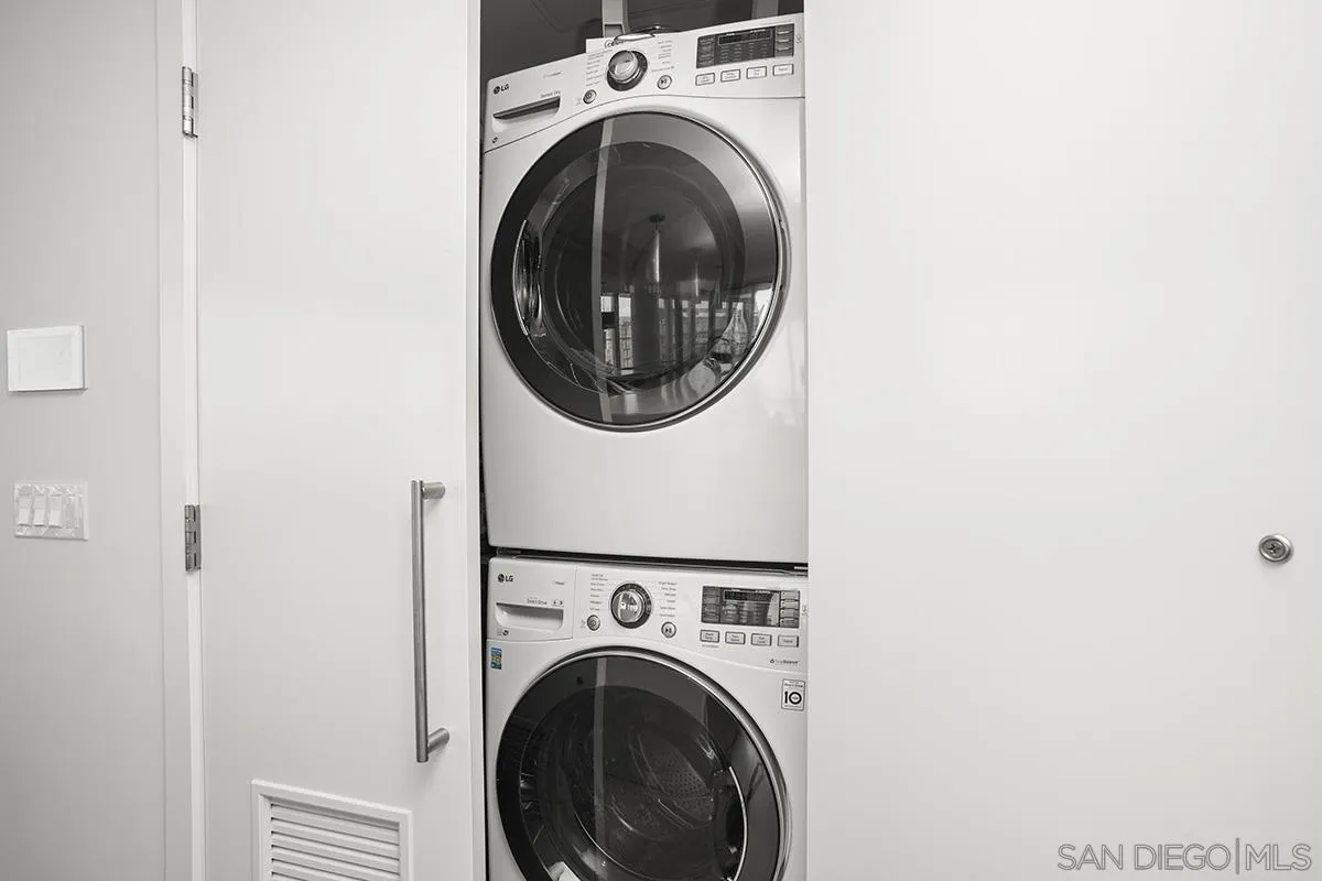 https://cdn.realtyfeed.com/cdn/127/260021221/2dff2a2d846a93dd2d3f49aaaca51ef7.webp
