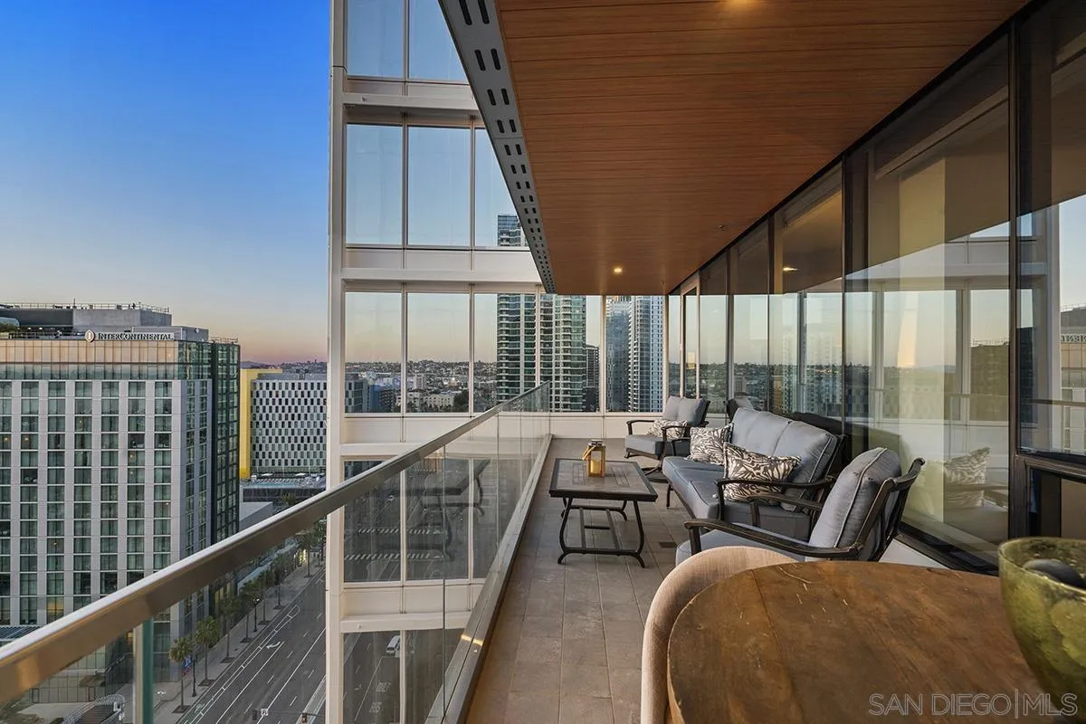 https://cdn.realtyfeed.com/cdn/127/260021221/72eb6ba67d642b7d476bf800a6f8851c.webp