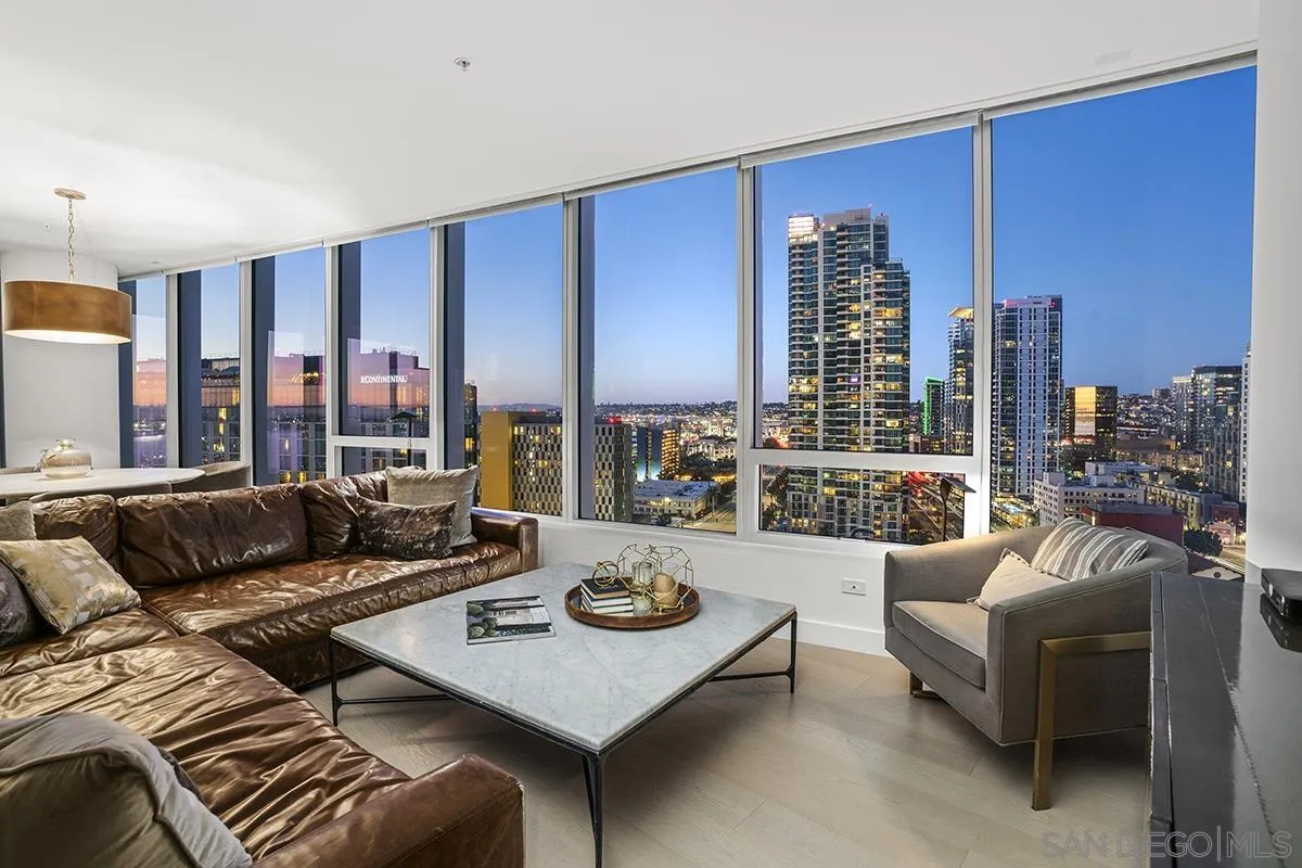 https://cdn.realtyfeed.com/cdn/127/260021221/8bfc0101b78194cc55b56a8b1d73eb51.webp