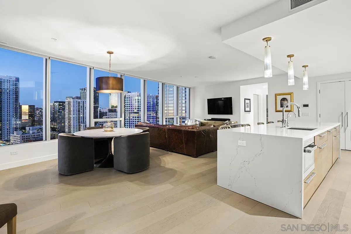 https://cdn.realtyfeed.com/cdn/127/260021221/ac4dca274a250c80fb47f9dd2f914e44.webp