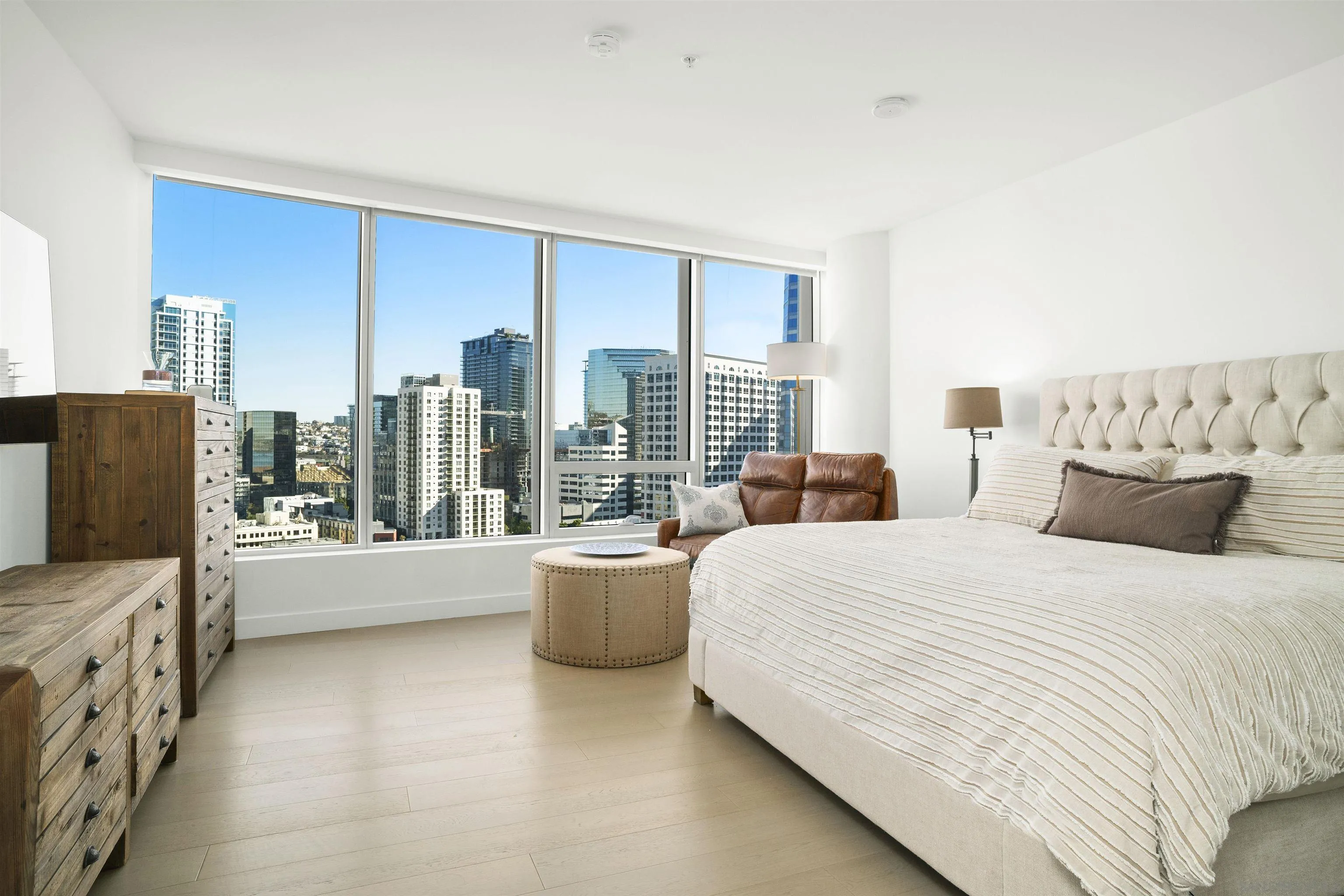 https://cdn.realtyfeed.com/cdn/127/260021221/cb9baeaa3923c94ad839816da86243ff.webp