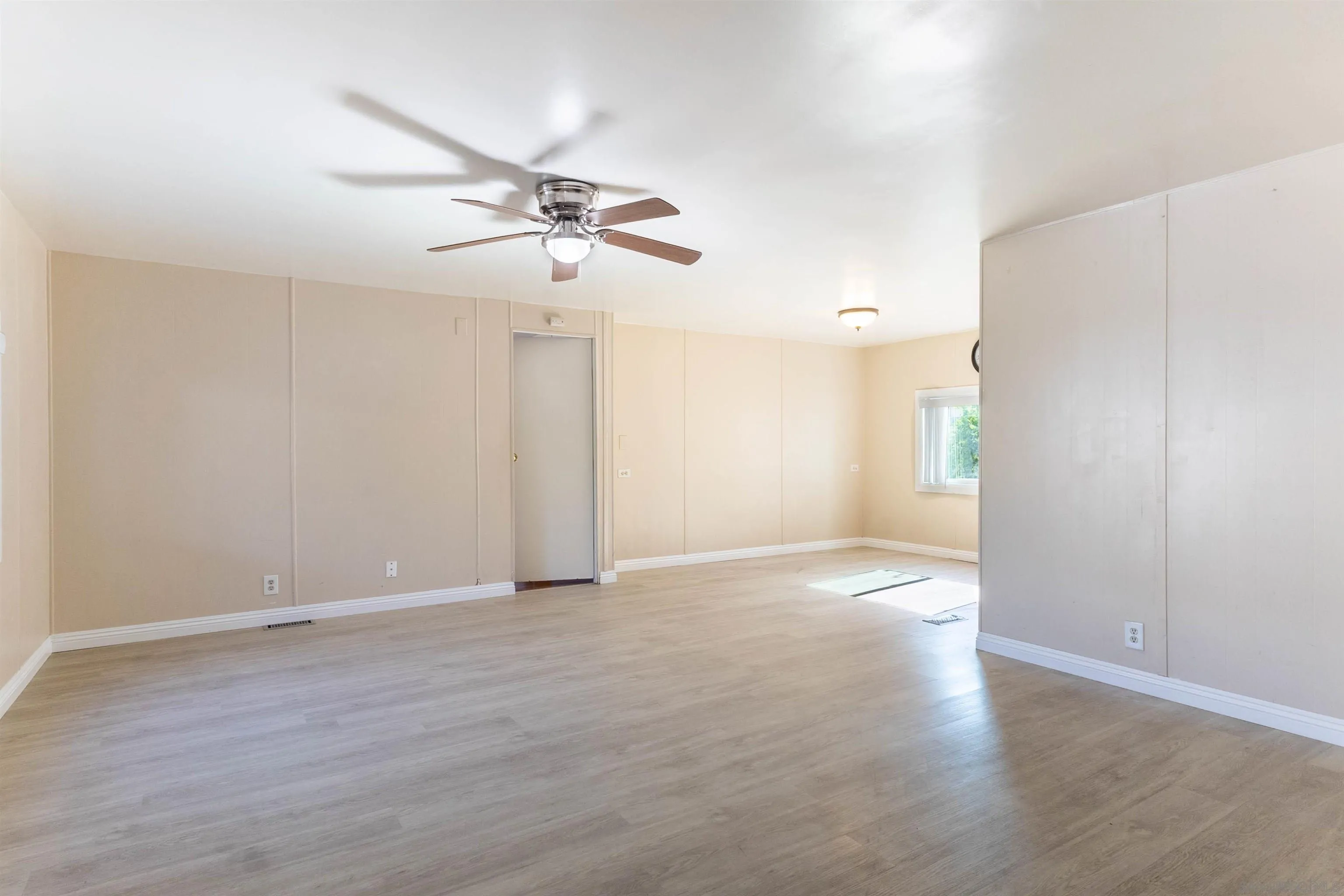https://cdn.realtyfeed.com/cdn/127/260021232/a6da30df790694957d1c55864b6cbcb8.webp