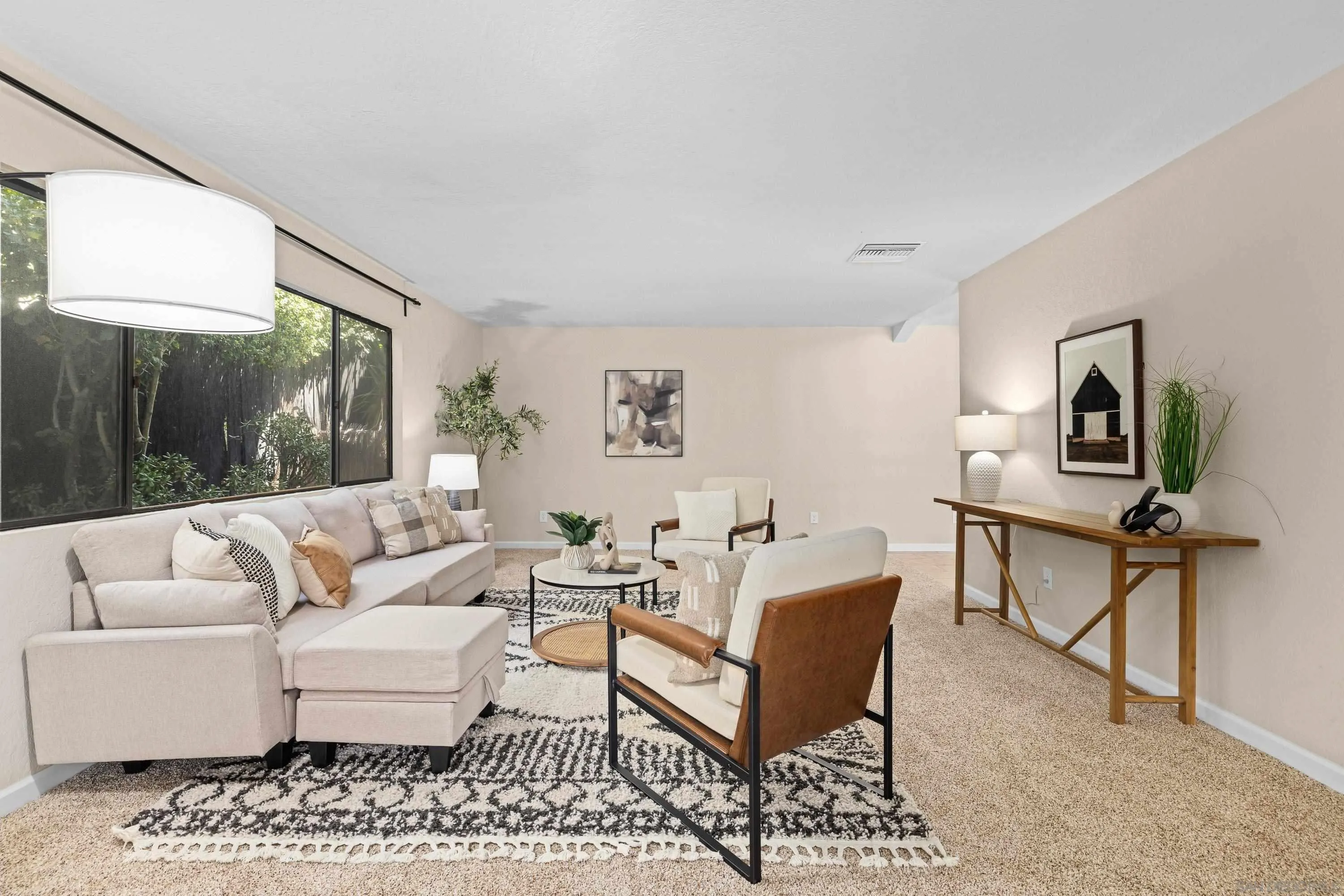 https://cdn.realtyfeed.com/cdn/127/260021236/4c8876dc96ca41a51f8bffdddf7a360b.webp