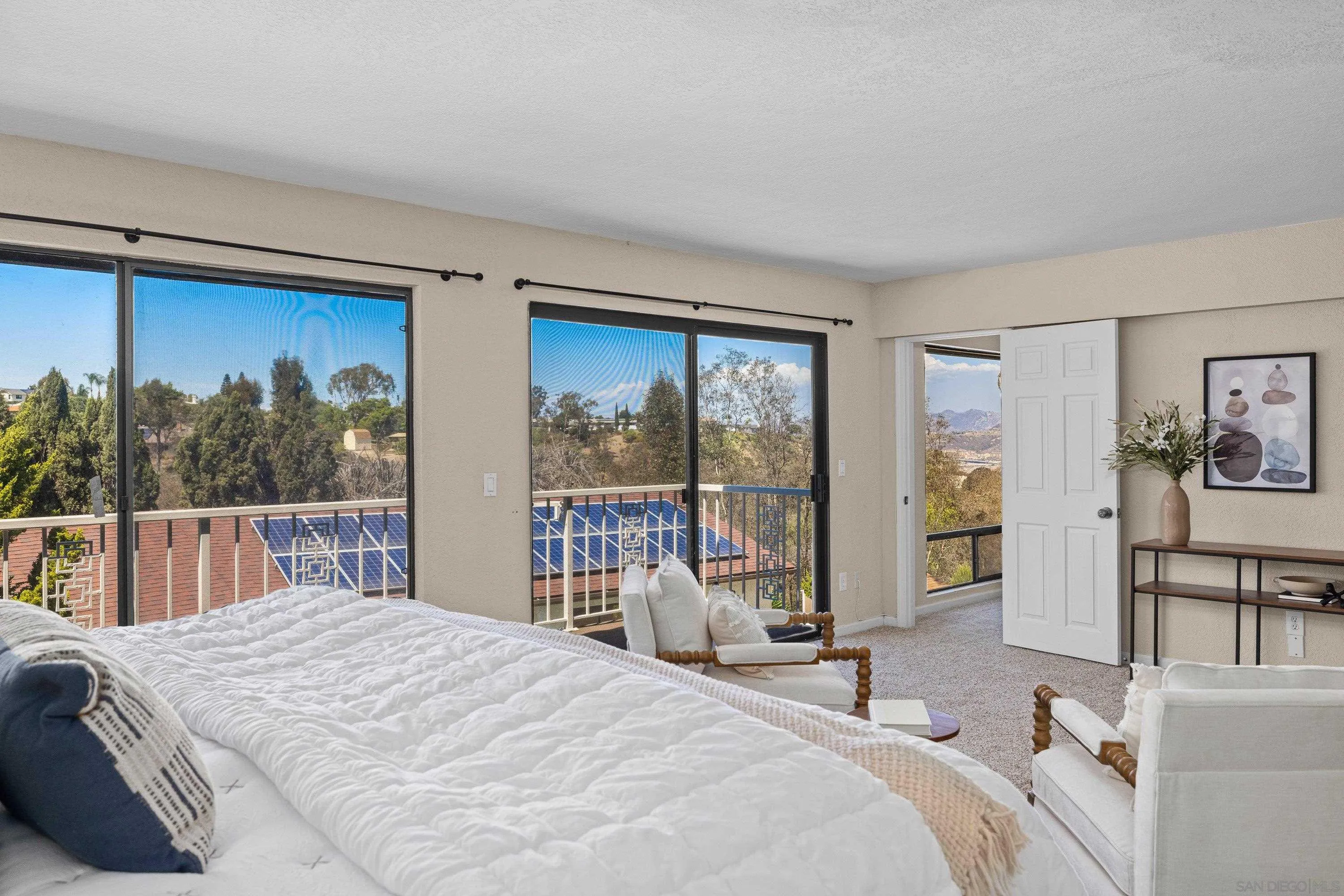 https://cdn.realtyfeed.com/cdn/127/260021236/852b72195d6d2613718529bce79df3af.webp