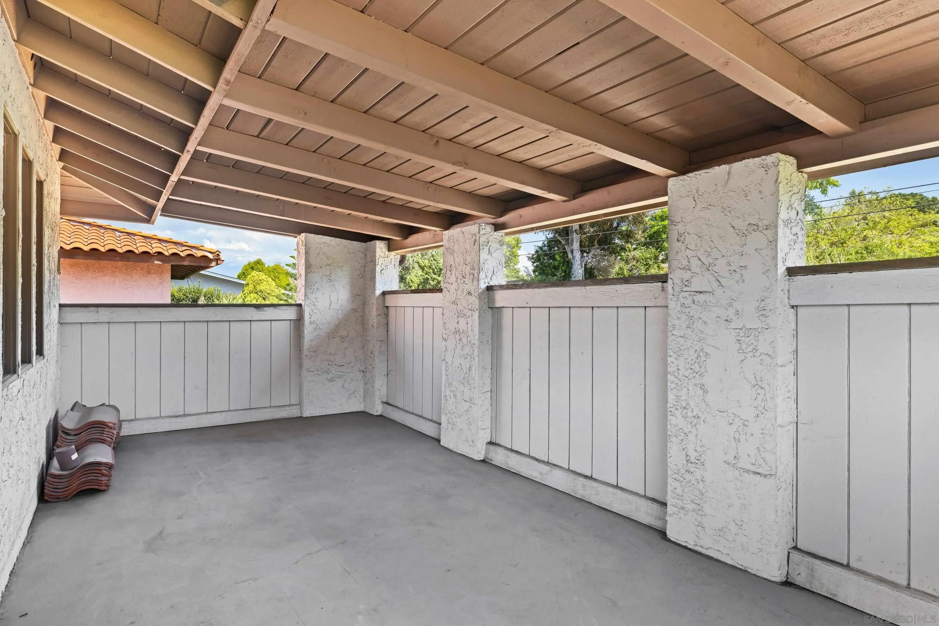 https://cdn.realtyfeed.com/cdn/127/260021236/b5e8d6ca846ee8a5c8f860ae78d880f5.webp