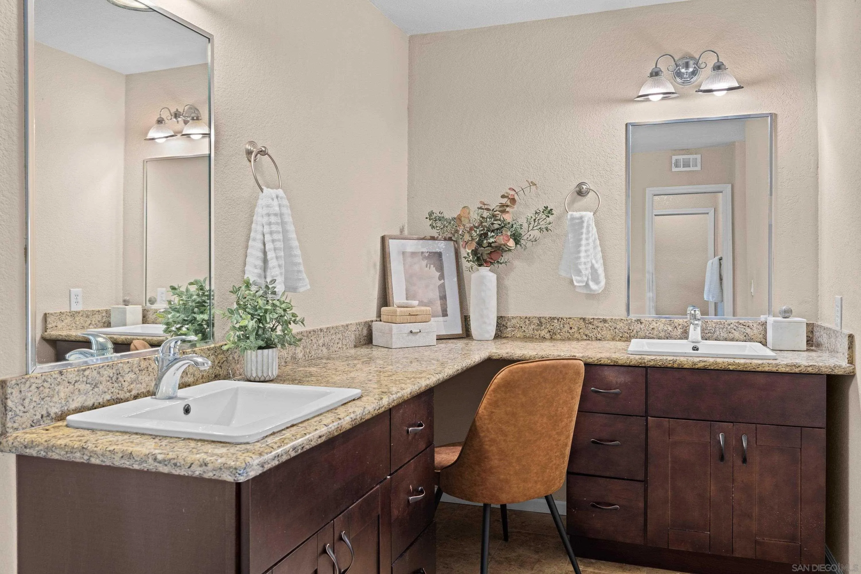 https://cdn.realtyfeed.com/cdn/127/260021236/bfa7932be41e8f97c2d28571680f4dde.webp