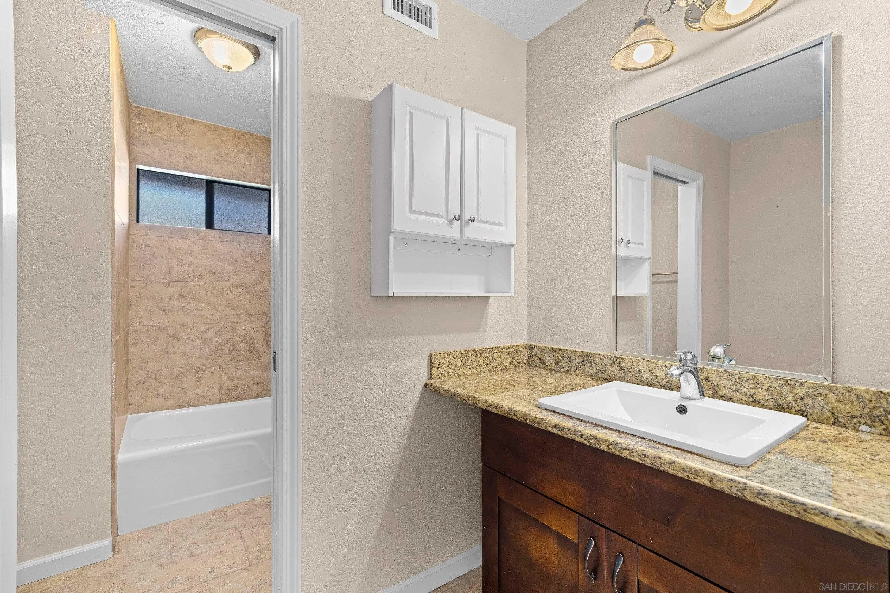 https://cdn.realtyfeed.com/cdn/127/260021236/d67d25bb4a2ab906bb37cc623722a1da.webp